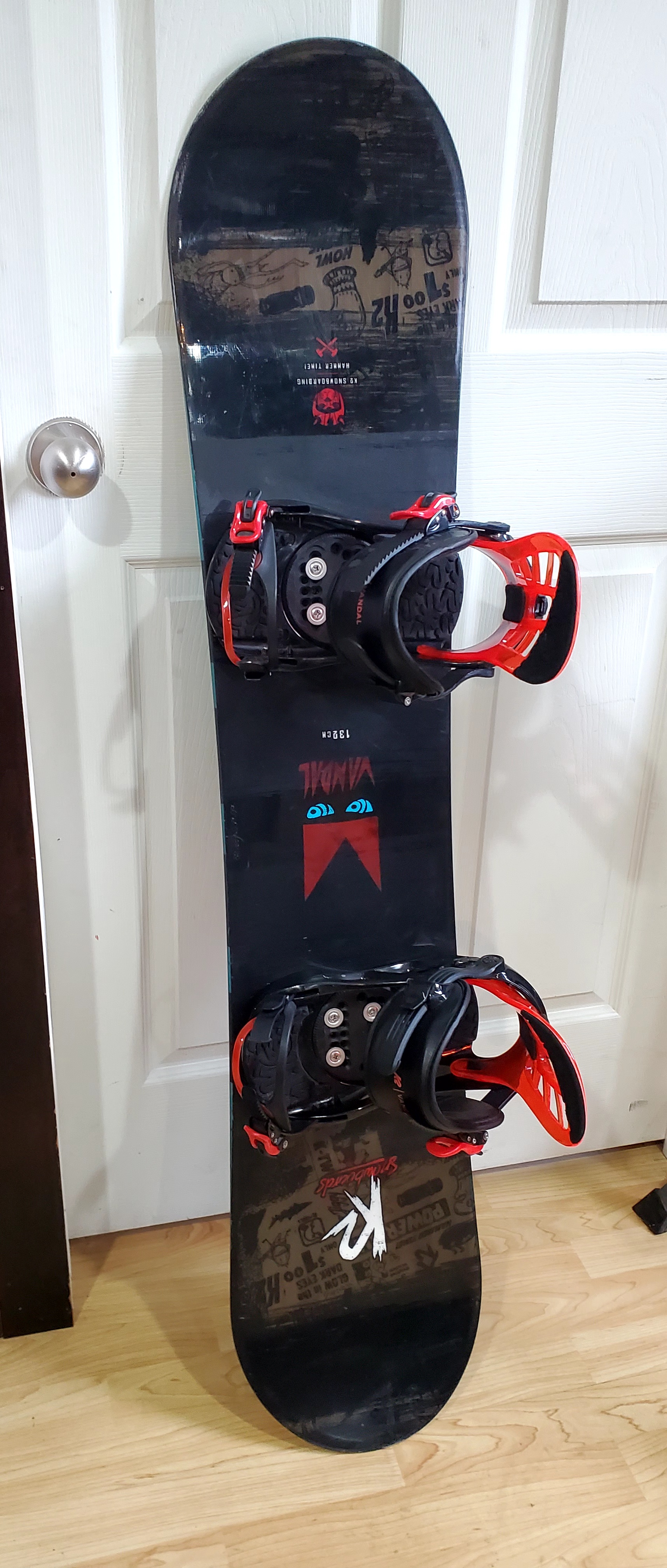 Used Unisex K2 Vandal Snowboard Freestyle With Bindings True Twin