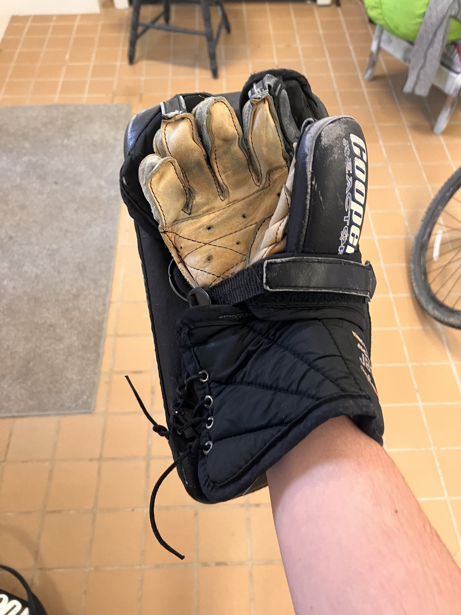 Used Goalie Gear (full set) (with 2 sticks) SidelineSwap