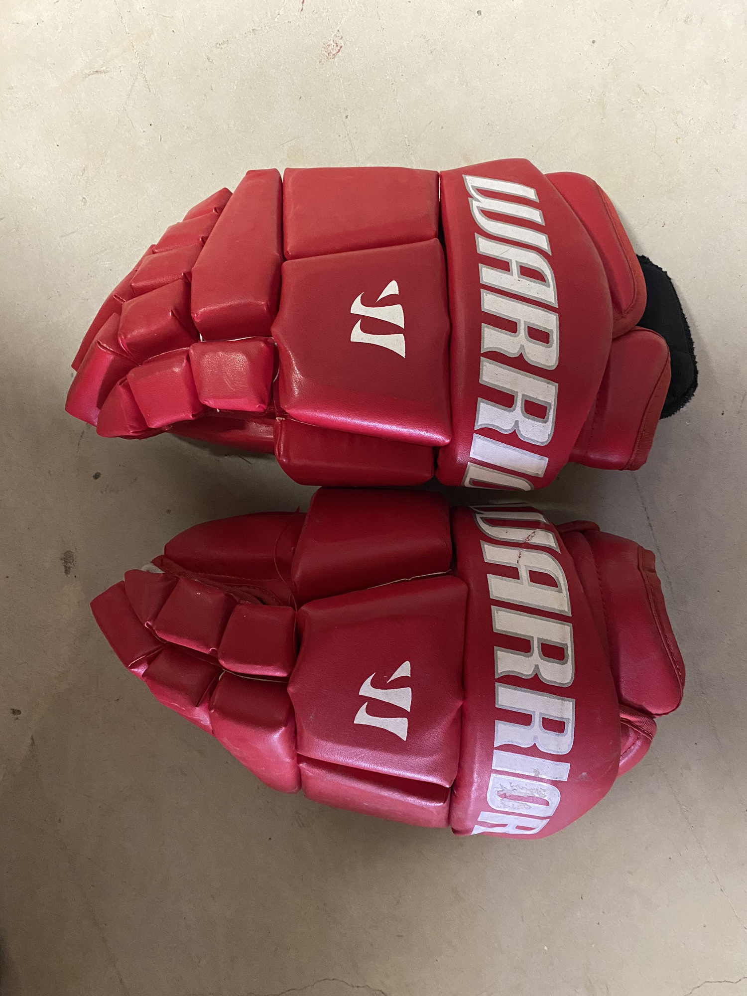 Box lacrosse goalie gloves SidelineSwap