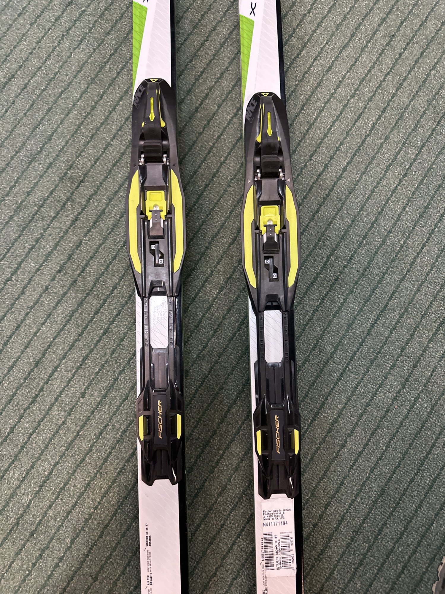 194cm Fischer X Ultralite Crown Classic XC Skis w/ NNN Bindings