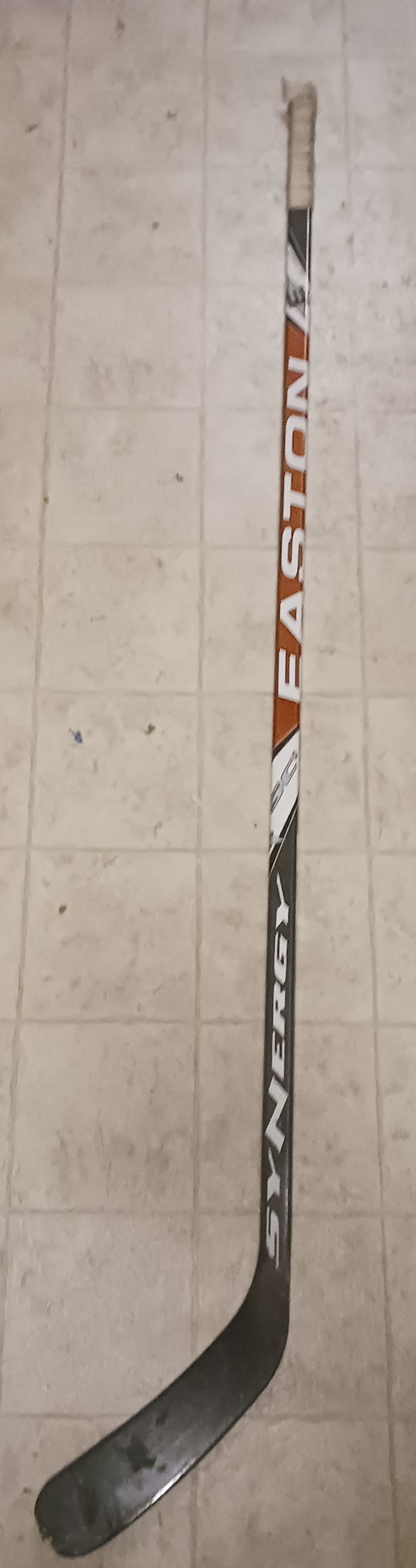 Easton Synergy SC2 RH 1 Piece 85 Flex FORSBERG Curve Ice Hockey Stick