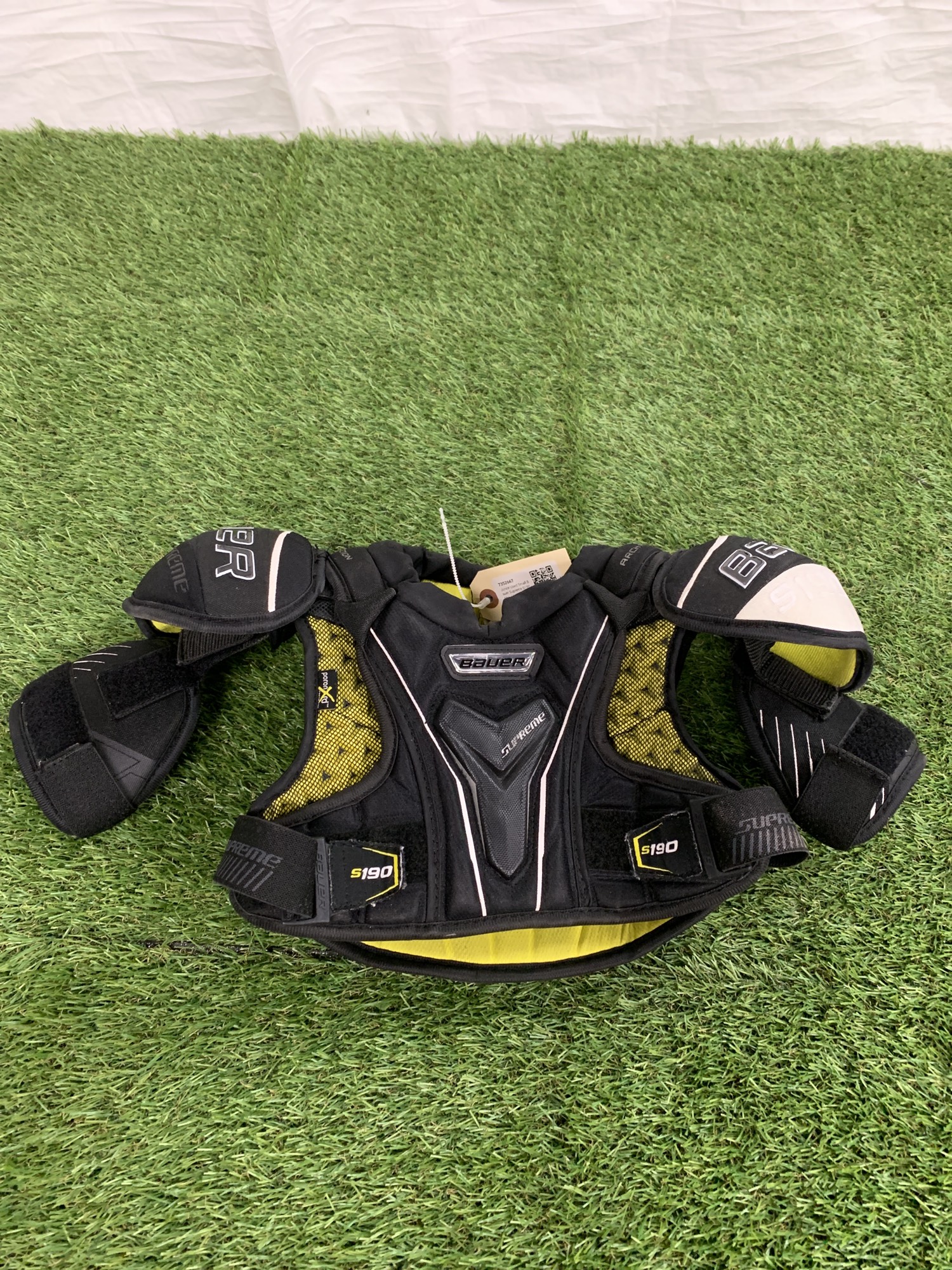 Junior Used Small Bauer Supreme S190 Shoulder Pads SidelineSwap
