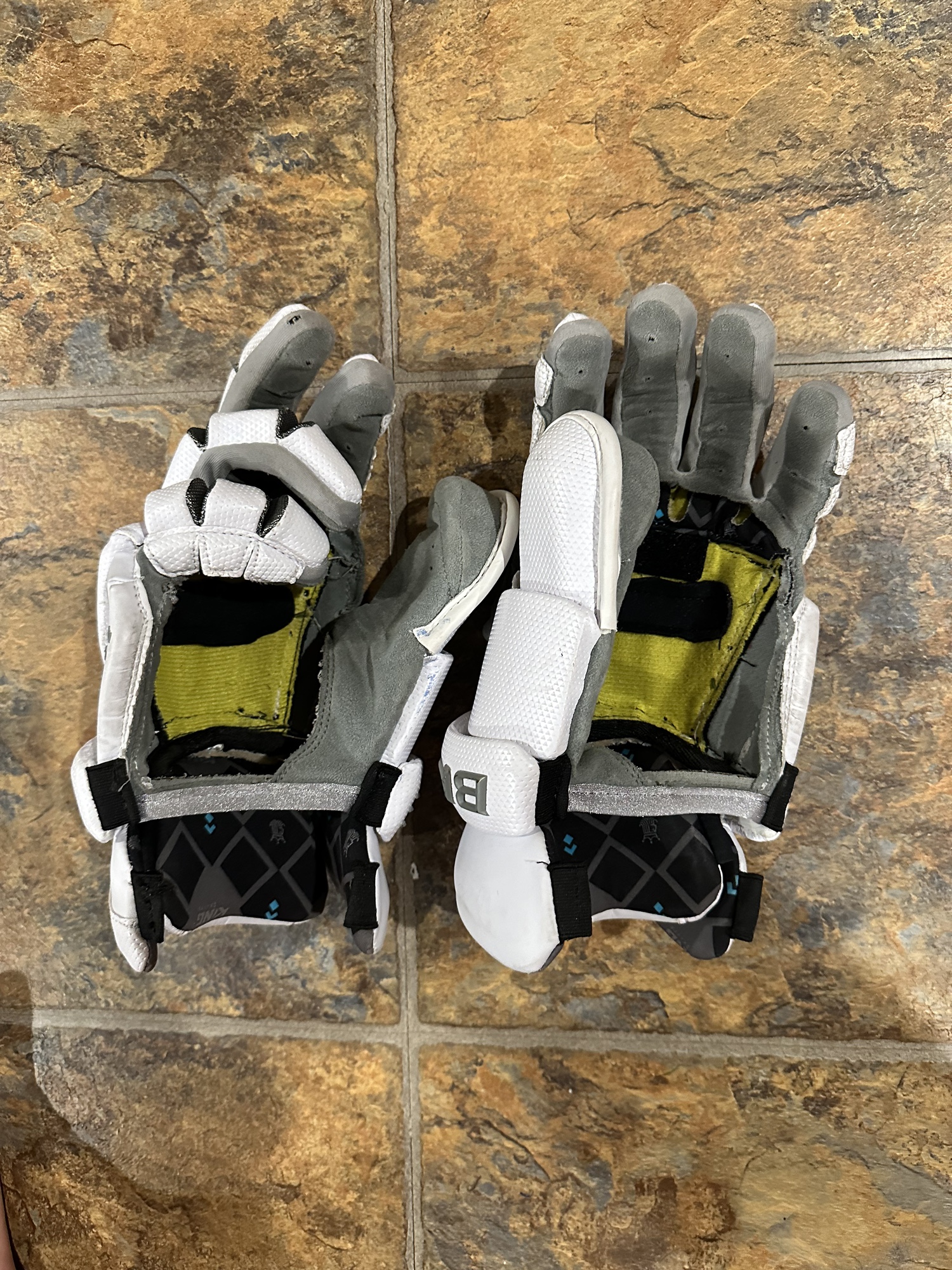 Brine king elite gloves SidelineSwap