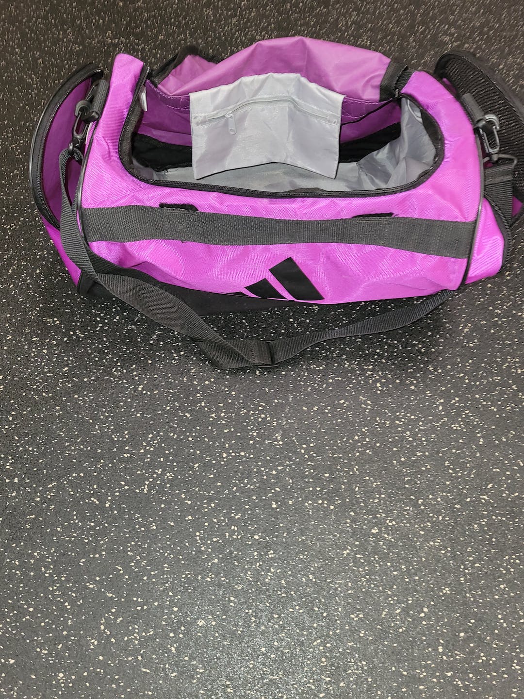 Used Adidas Carry Bag Baseball And Softball Equipment Bags SidelineSwap