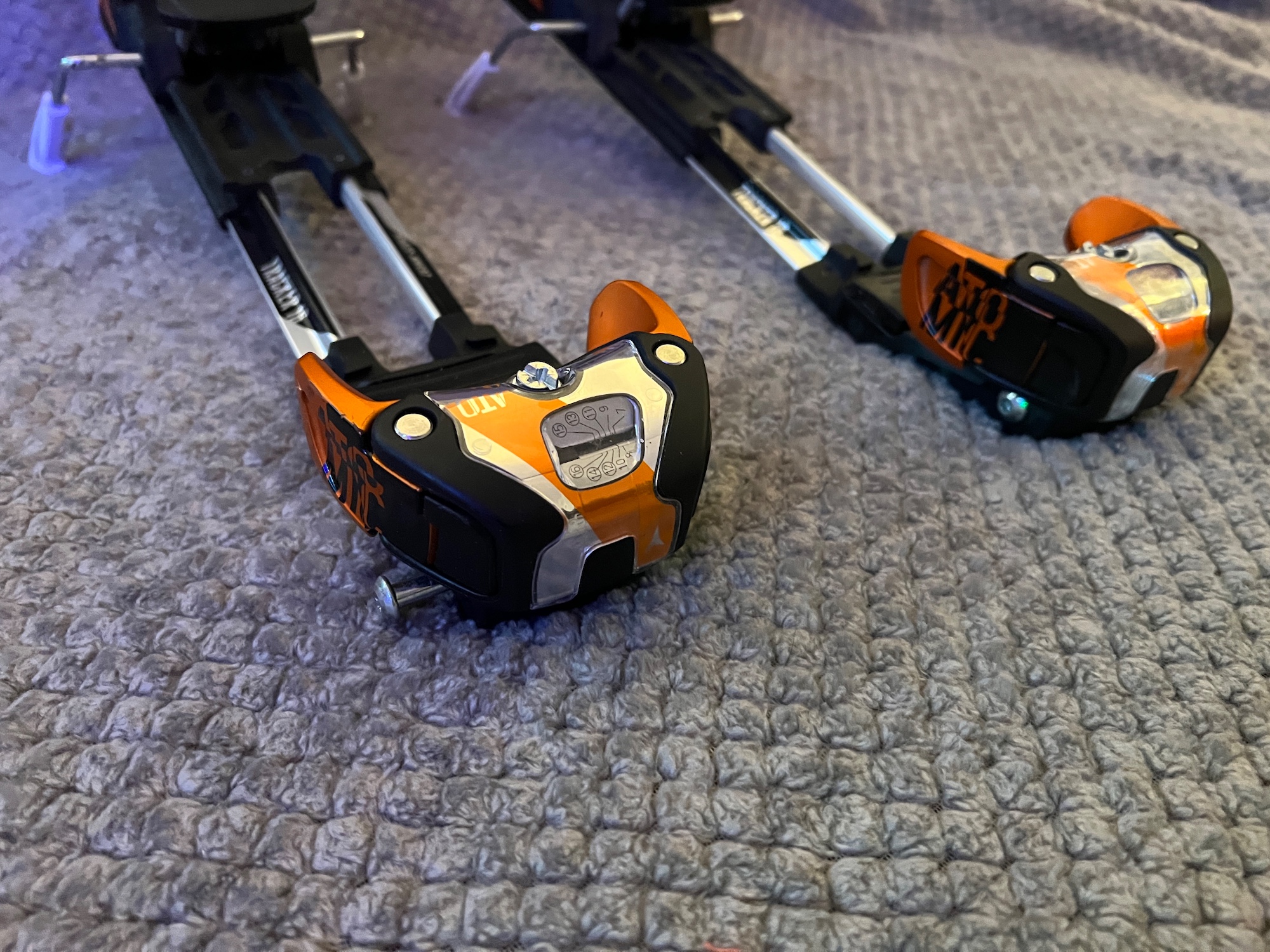 ATOMIC TRACKER アトミック トラッカー 16 MNC S Atomic Tracker MNC 16 Alpine Touring Binding - Ski