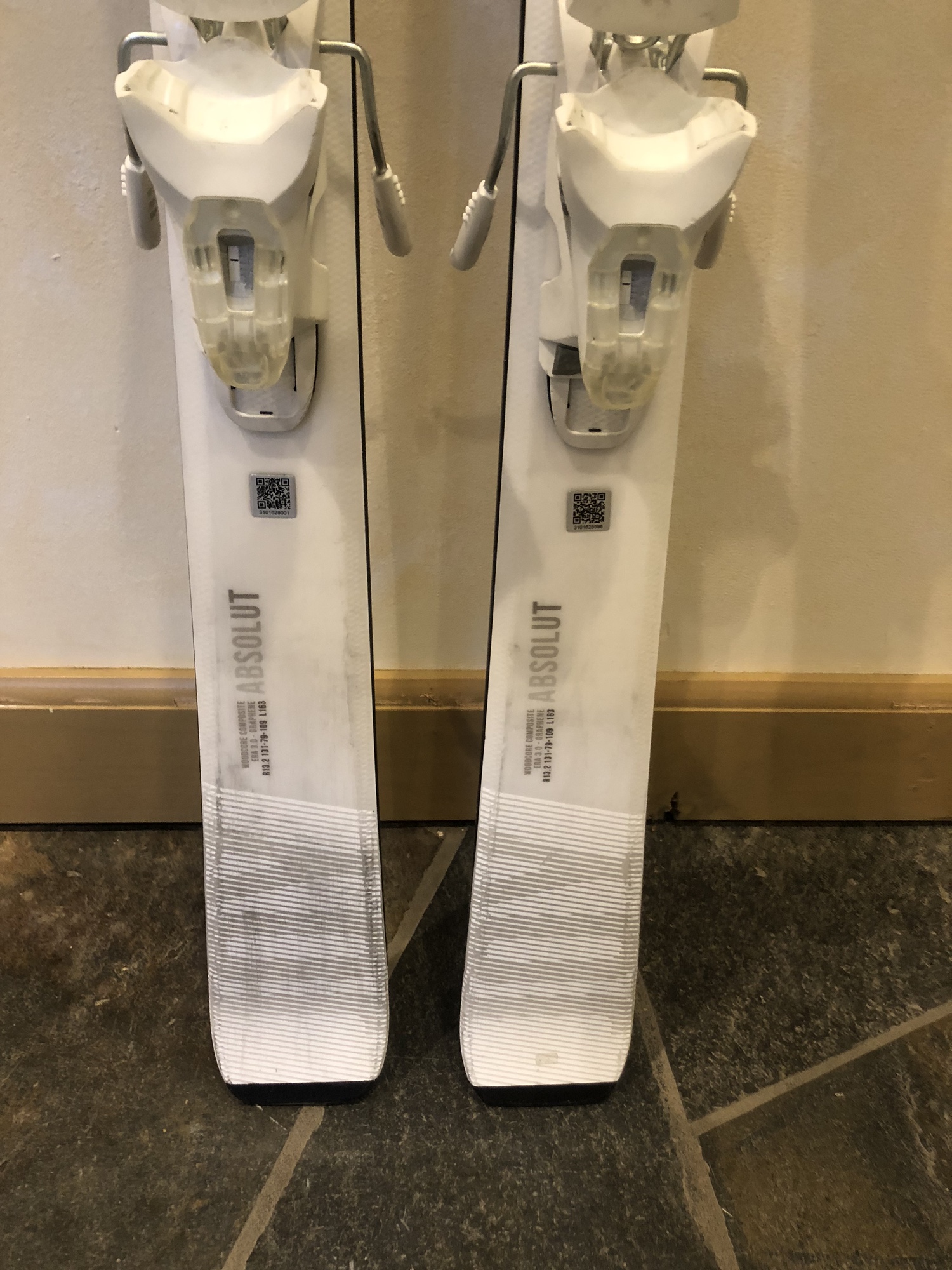 2023 Head Absolute Joy Skis With Integrated Bindings 163cm SidelineSwap