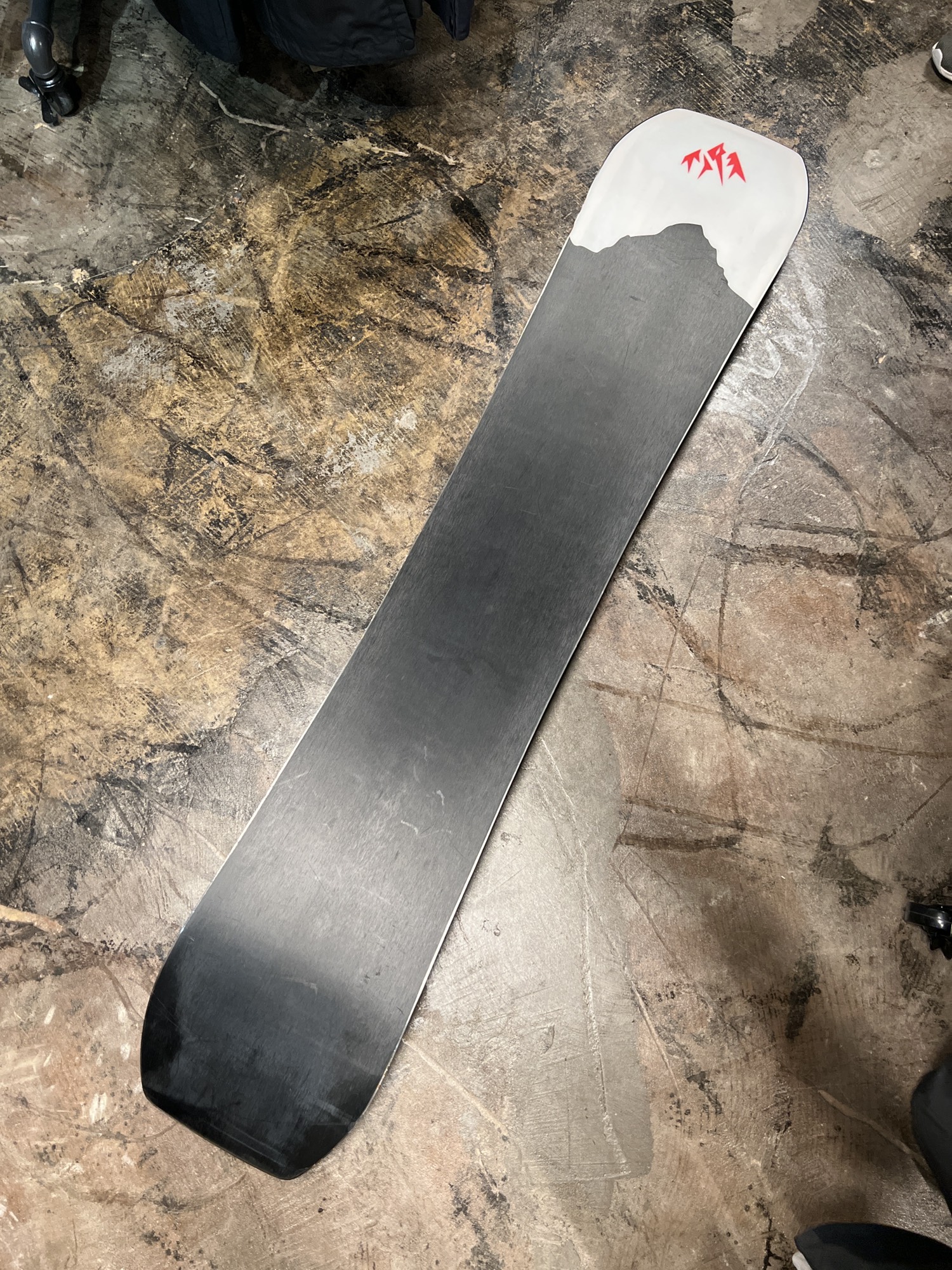Used 162cm Jones Aviator 2.0 Snowboard without Bindings | SidelineSwap