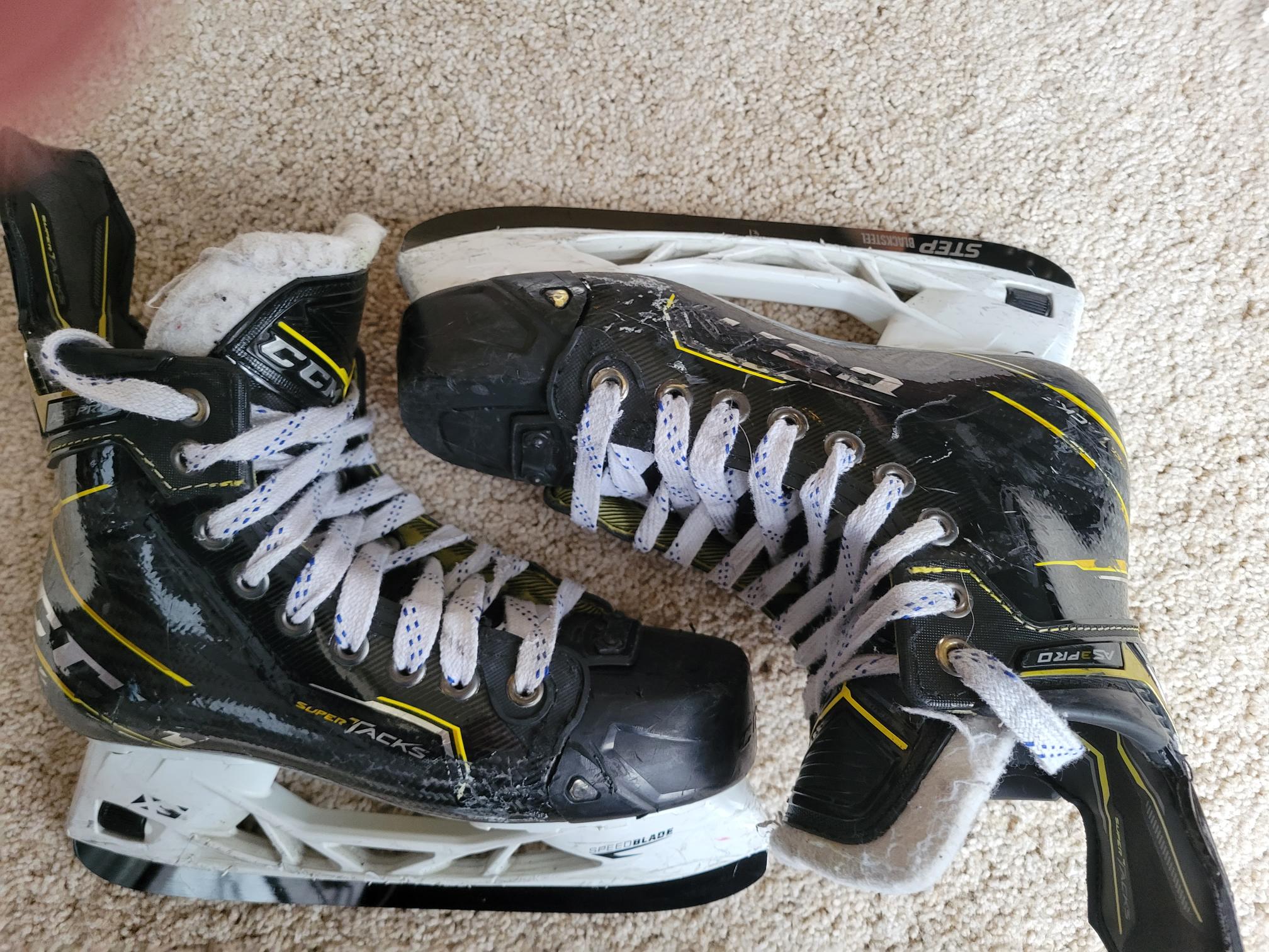 Intermediate Used CCM Super Tacks AS3 Pro Hockey Skates Regular Width