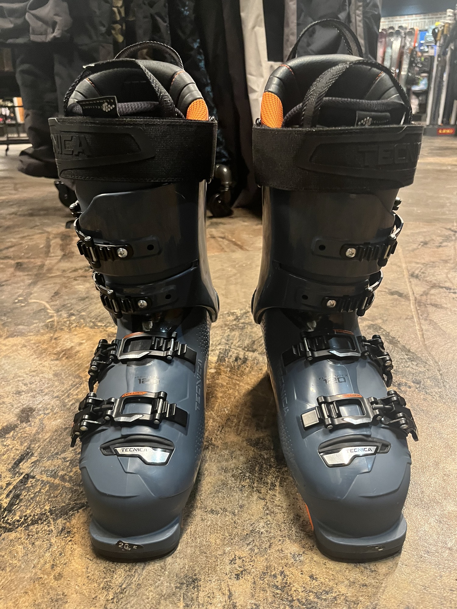 Used Men's Tecnica Mach 1 Ski Boots (Mondo 26/26.5/305mm) SidelineSwap