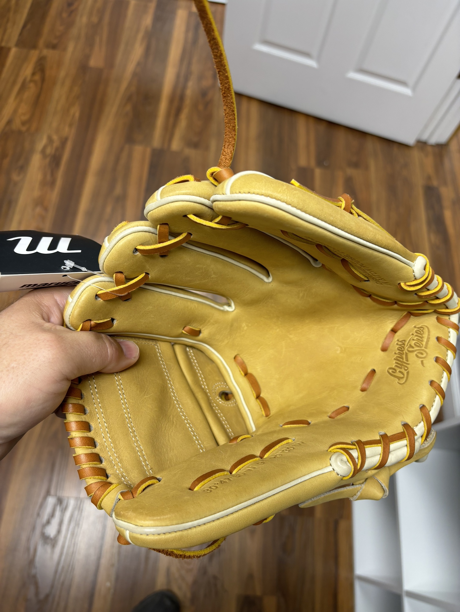 New 2020 Right Hand Throw 12" Cypress Series Baseball Glove SidelineSwap