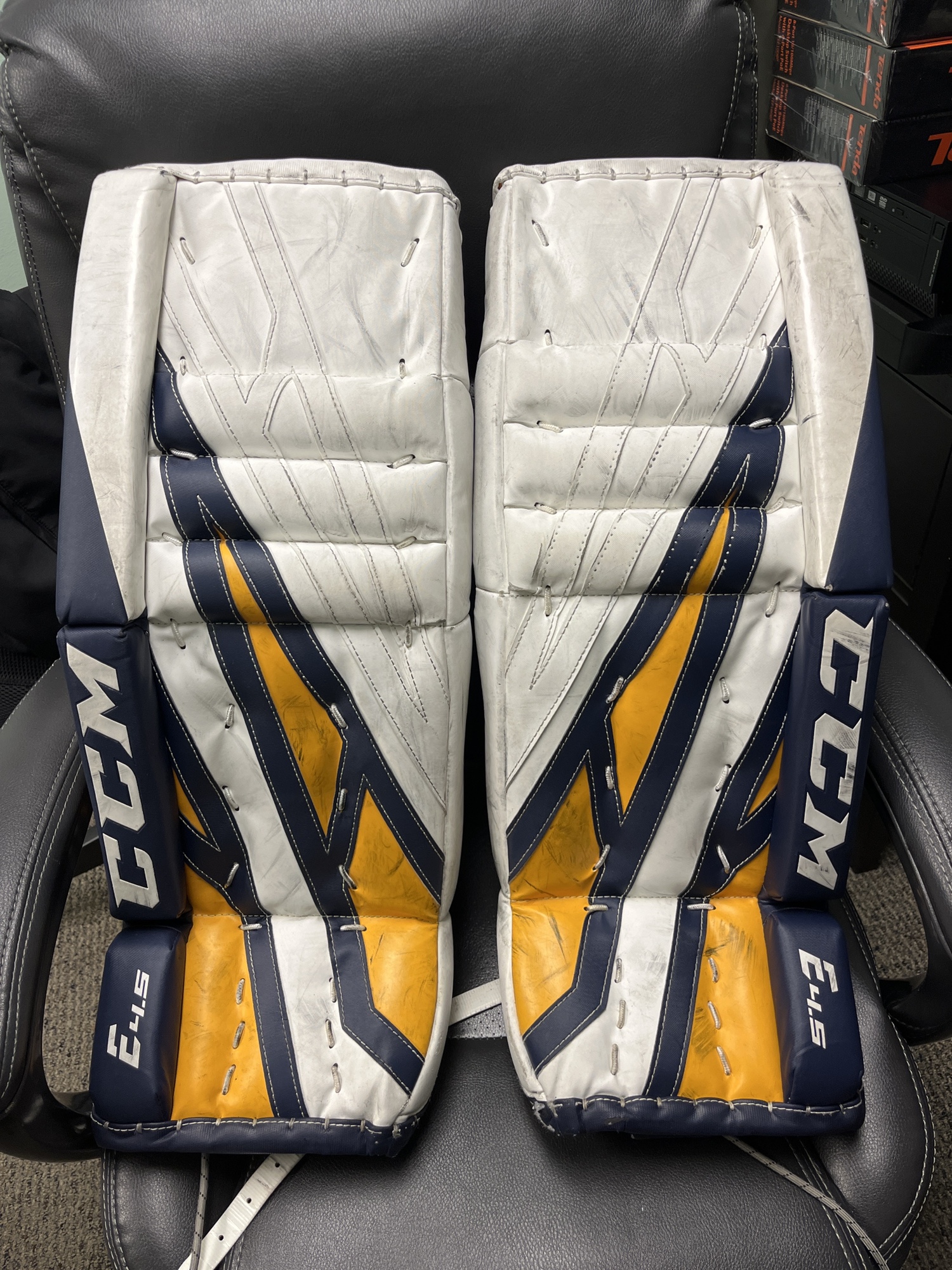 24" CCM Extreme Flex E4.5 Goalie Leg Pads SidelineSwap