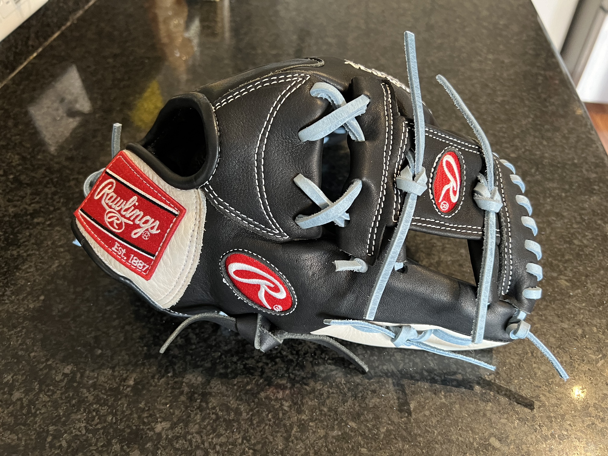 Rawlings Gold Glove 11.5” RHT Baseball Glove SidelineSwap