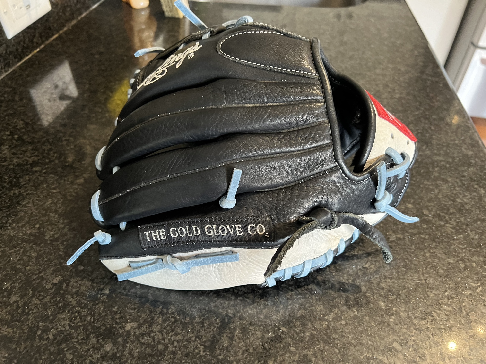 Rawlings Gold Glove 11.5” RHT Baseball Glove SidelineSwap