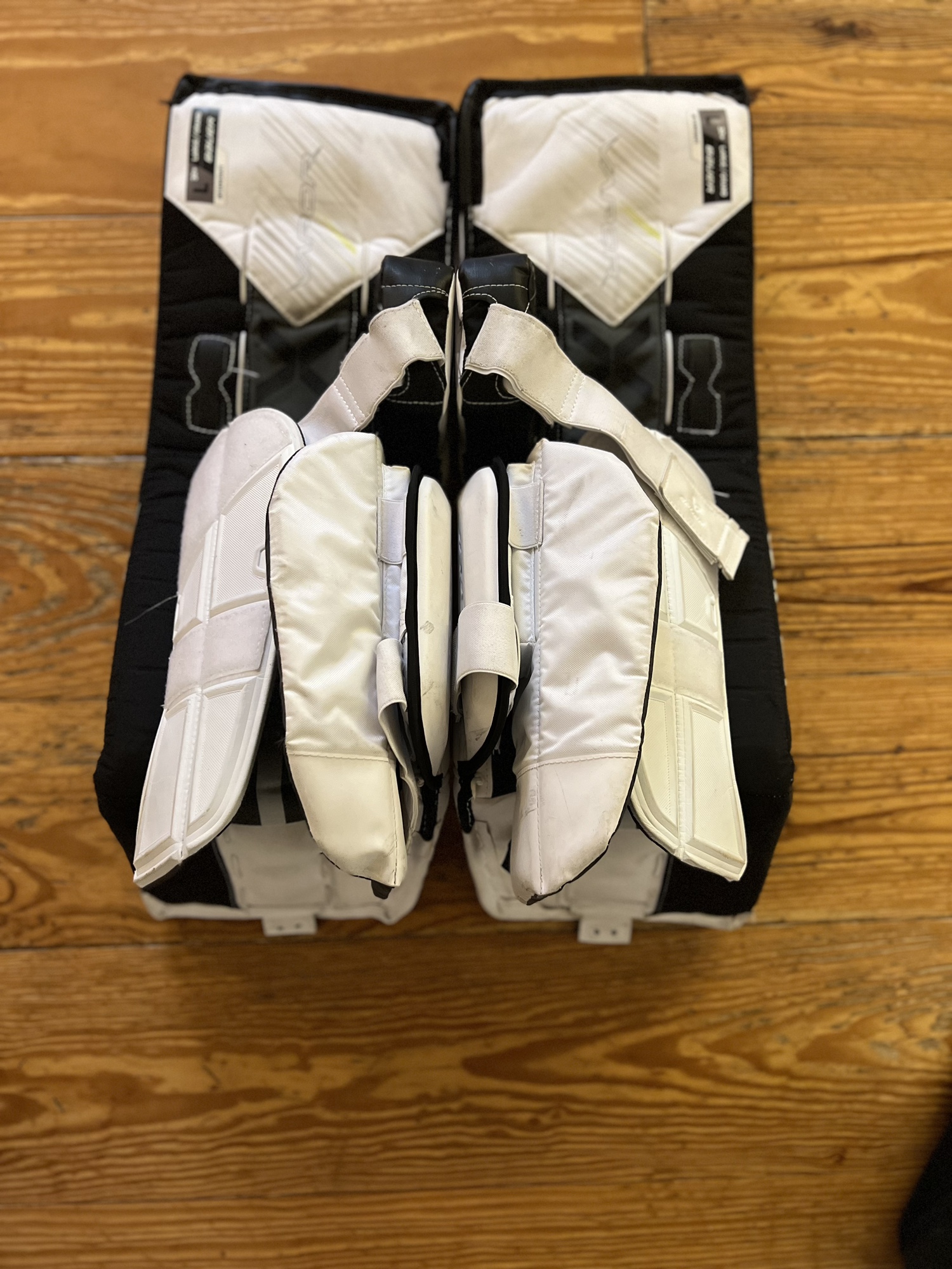 Ice Hockey Chest Pads Barikad V5.0 Ice Hockey Goalie Chest Protector -  Junior Small Size With Shoulder Floaters Adjustable Arm Protection, image size:1500x2000