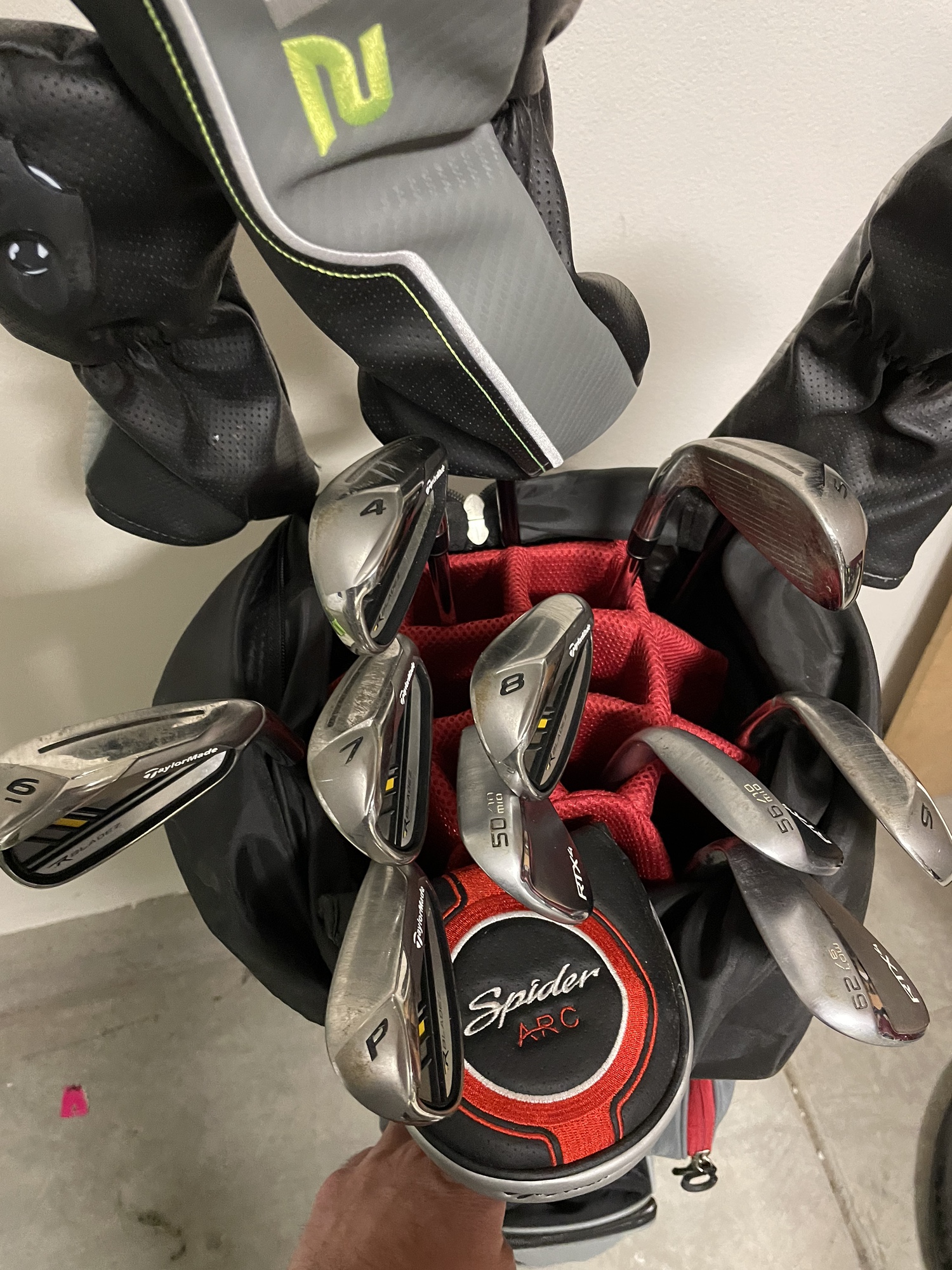 Men's Right Handed Regular Flex Clubs (Full Set) SidelineSwap