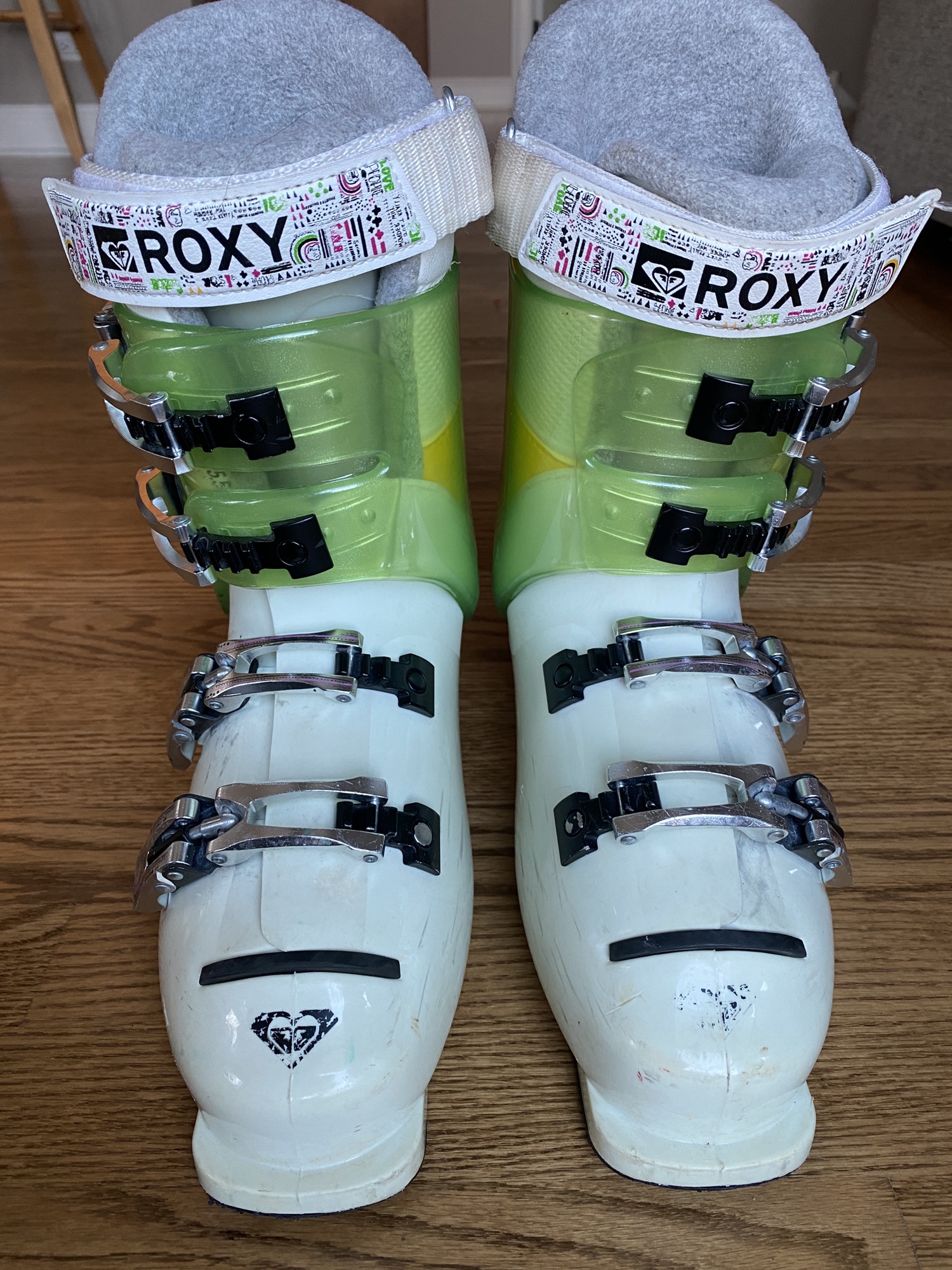 Roxy "Love Some People" Women's Ski Boots Mondo 25.5 Hocus Pocus Green