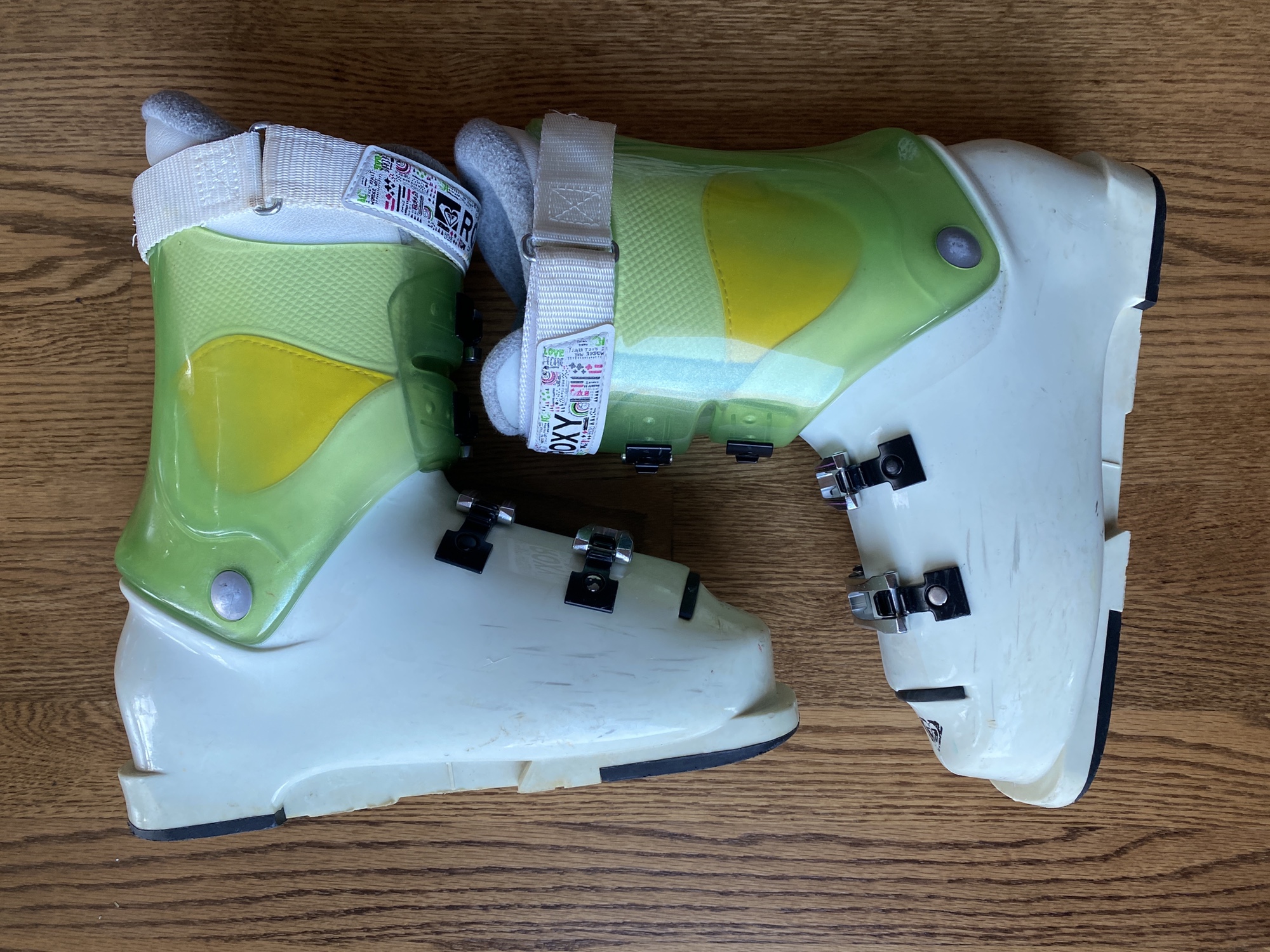 Roxy "Love Some People" Women's Ski Boots Mondo 25.5 Hocus Pocus Green