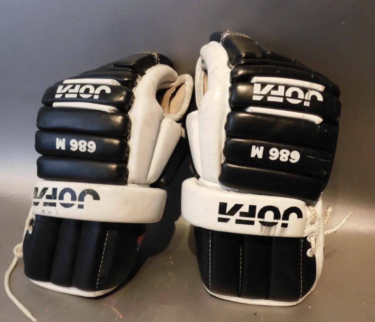 VINTAGE WAYNE GRETZKY STYLE LEATHER 686 JOFA HOCKEY GLOVES SidelineSwap