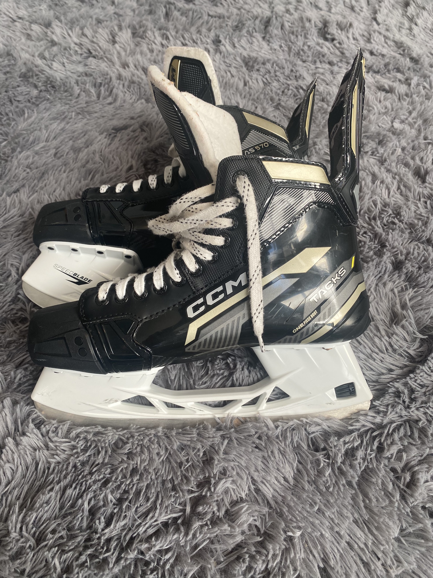 CCM Tacks AS 570 Skates Size10 SidelineSwap