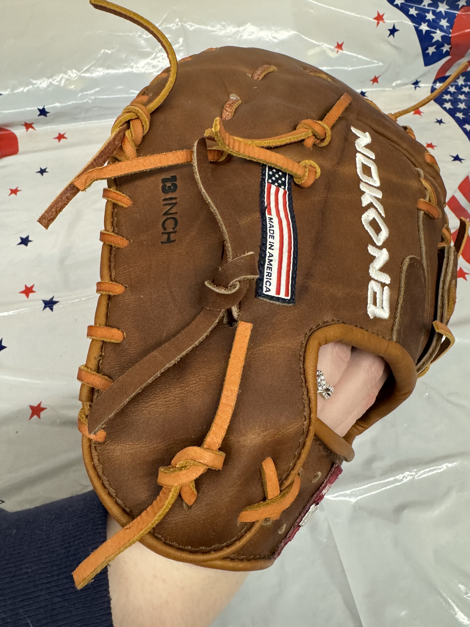 Nokona Walnut WN70 Baseball First Baseman Glove SidelineSwap