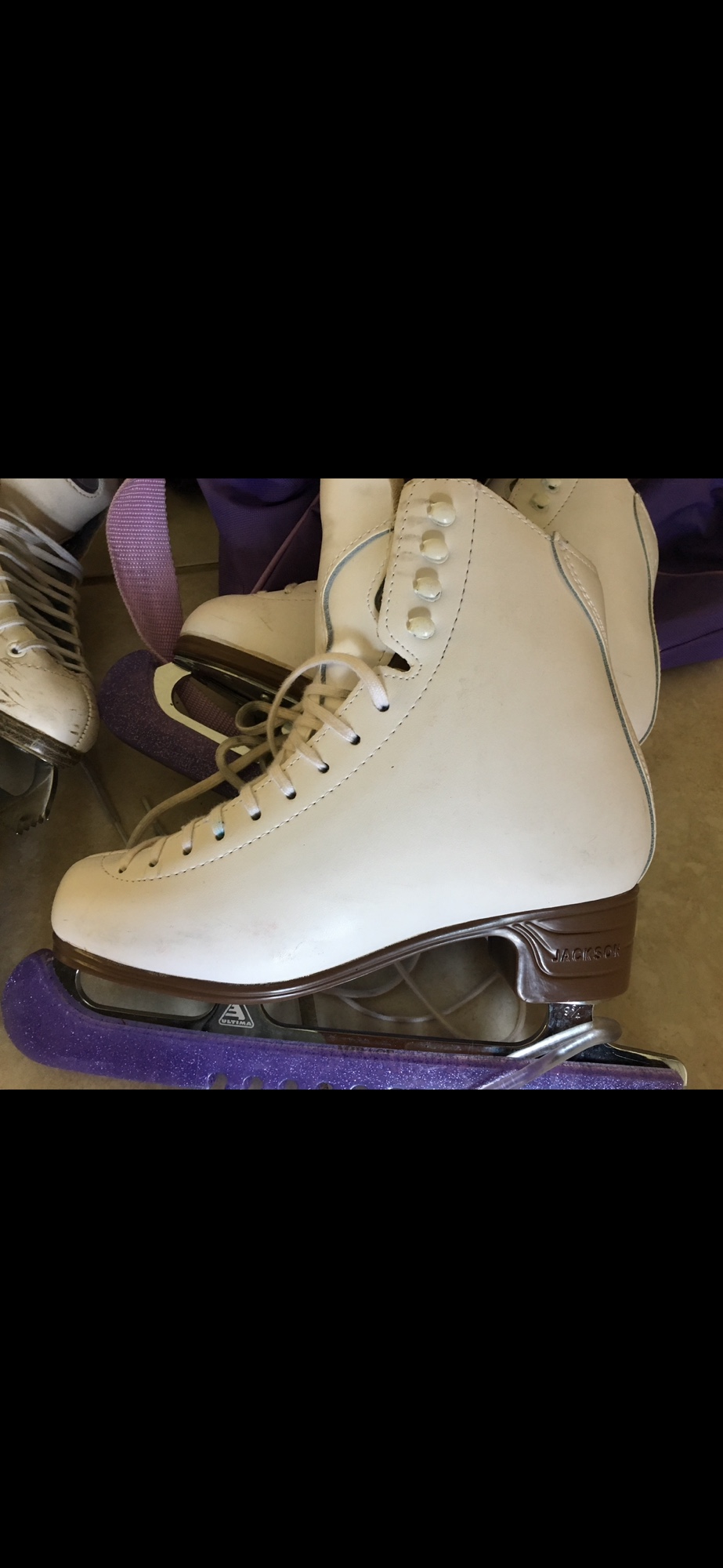 Used Jackson Ultima A Adult 6.5 Classique Figure Skates SidelineSwap