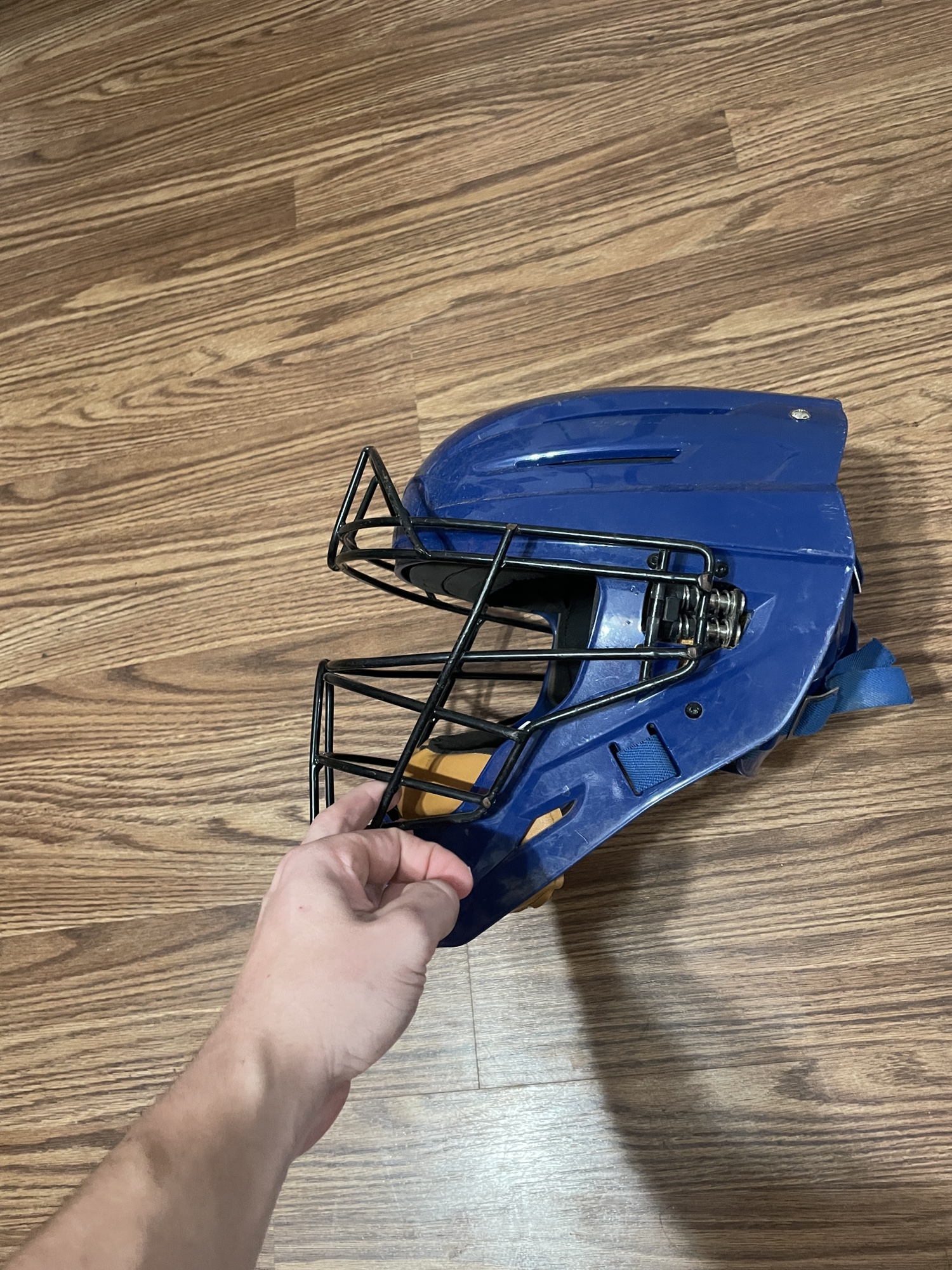 Force 3 Catchers Mask SidelineSwap