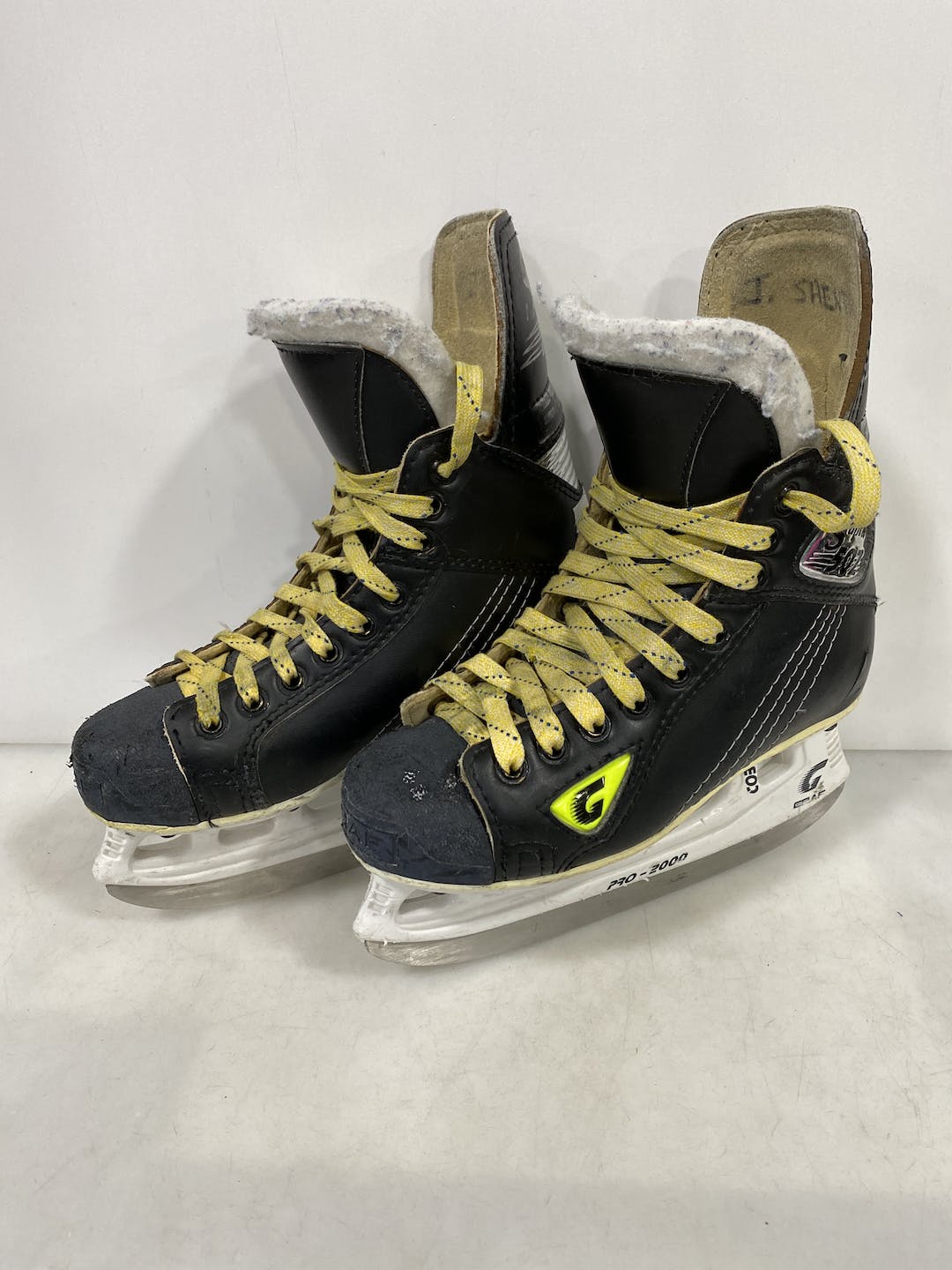 Used Graf Supra 502 Junior 02 Ice Hockey Skates SidelineSwap
