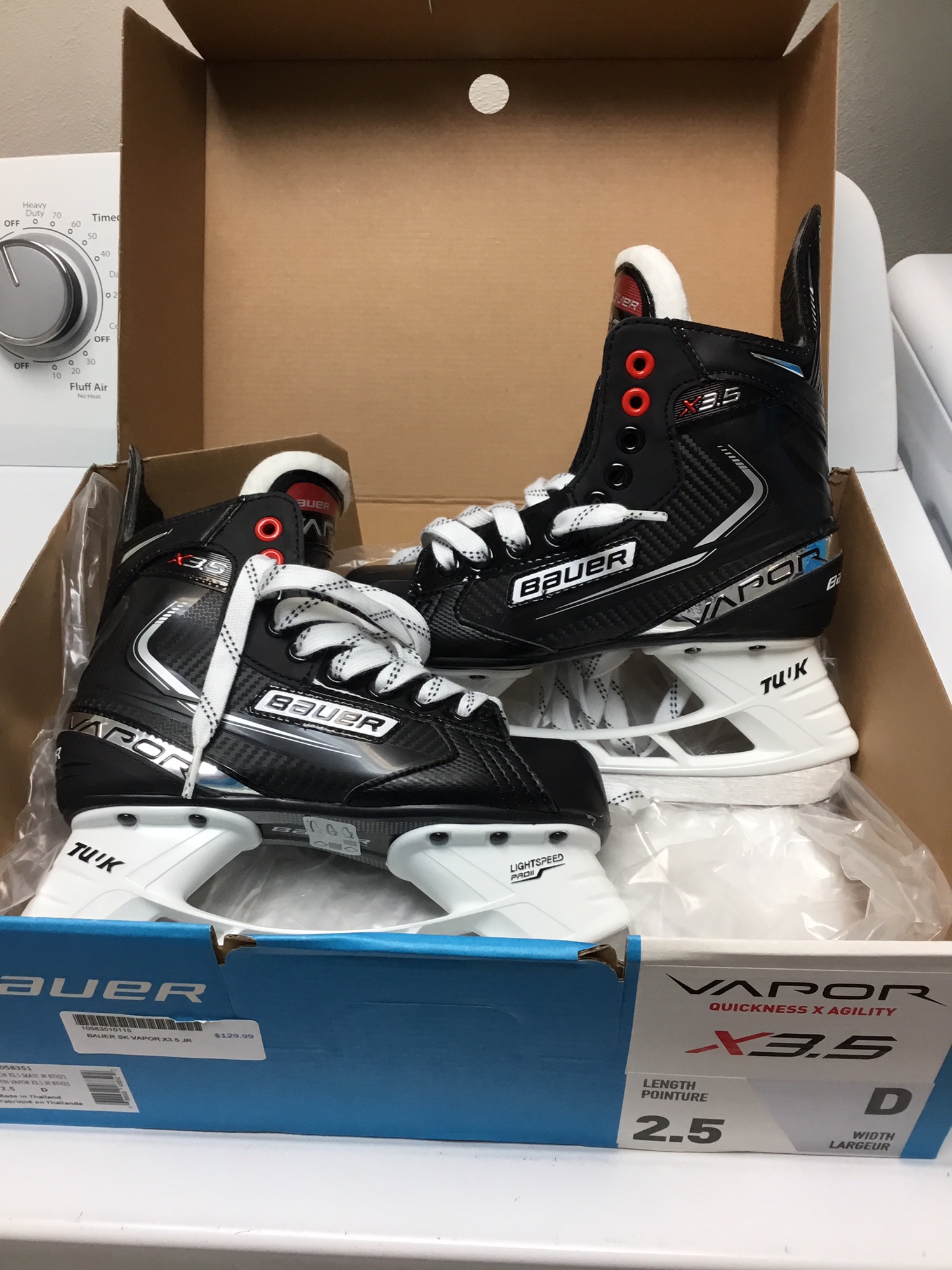 Bauer Vapor X3.5 Jr size 2.5D Hockey Skate SidelineSwap
