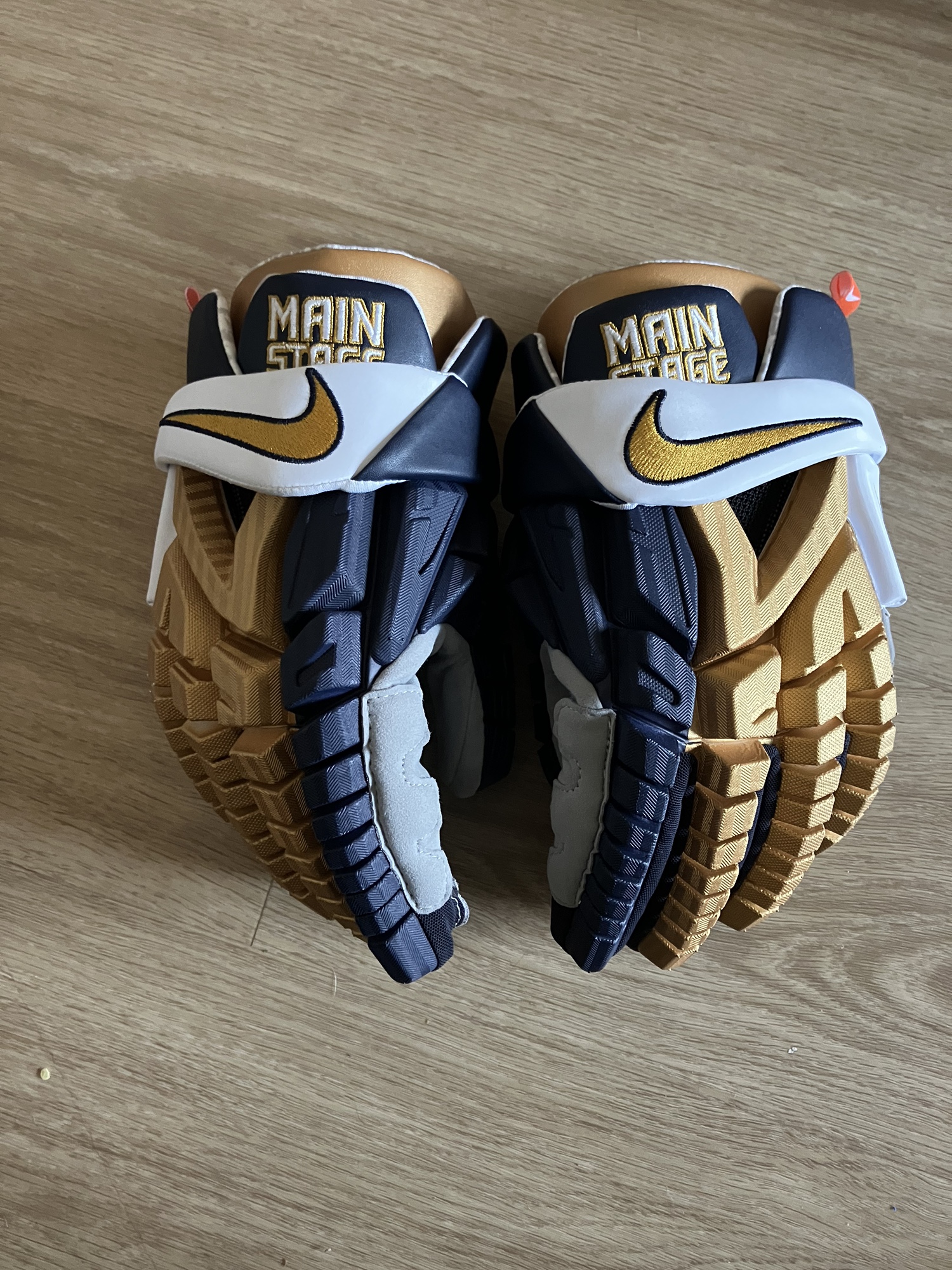 vapor elite lacrosse gloves