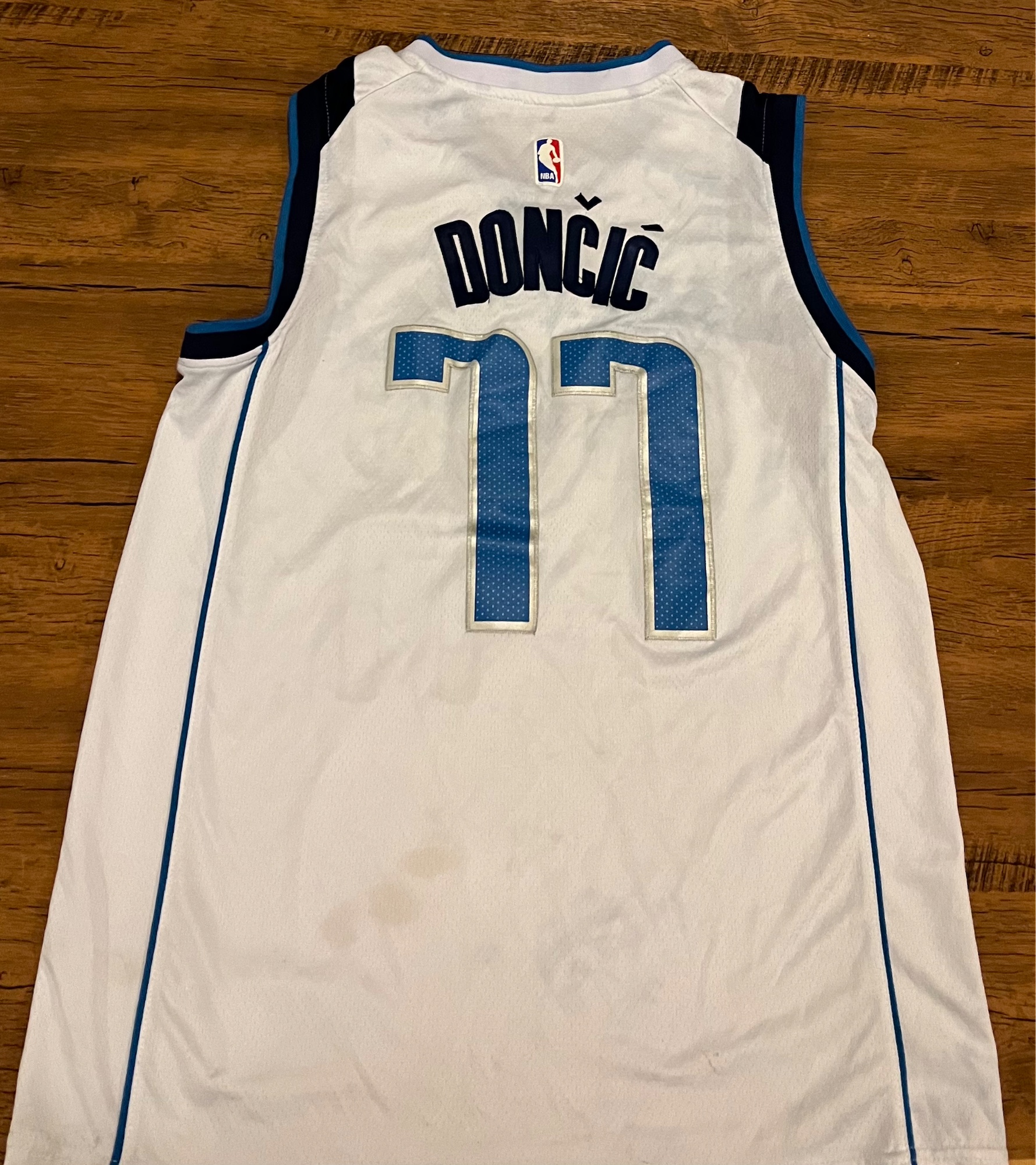 doncic mavs jersey