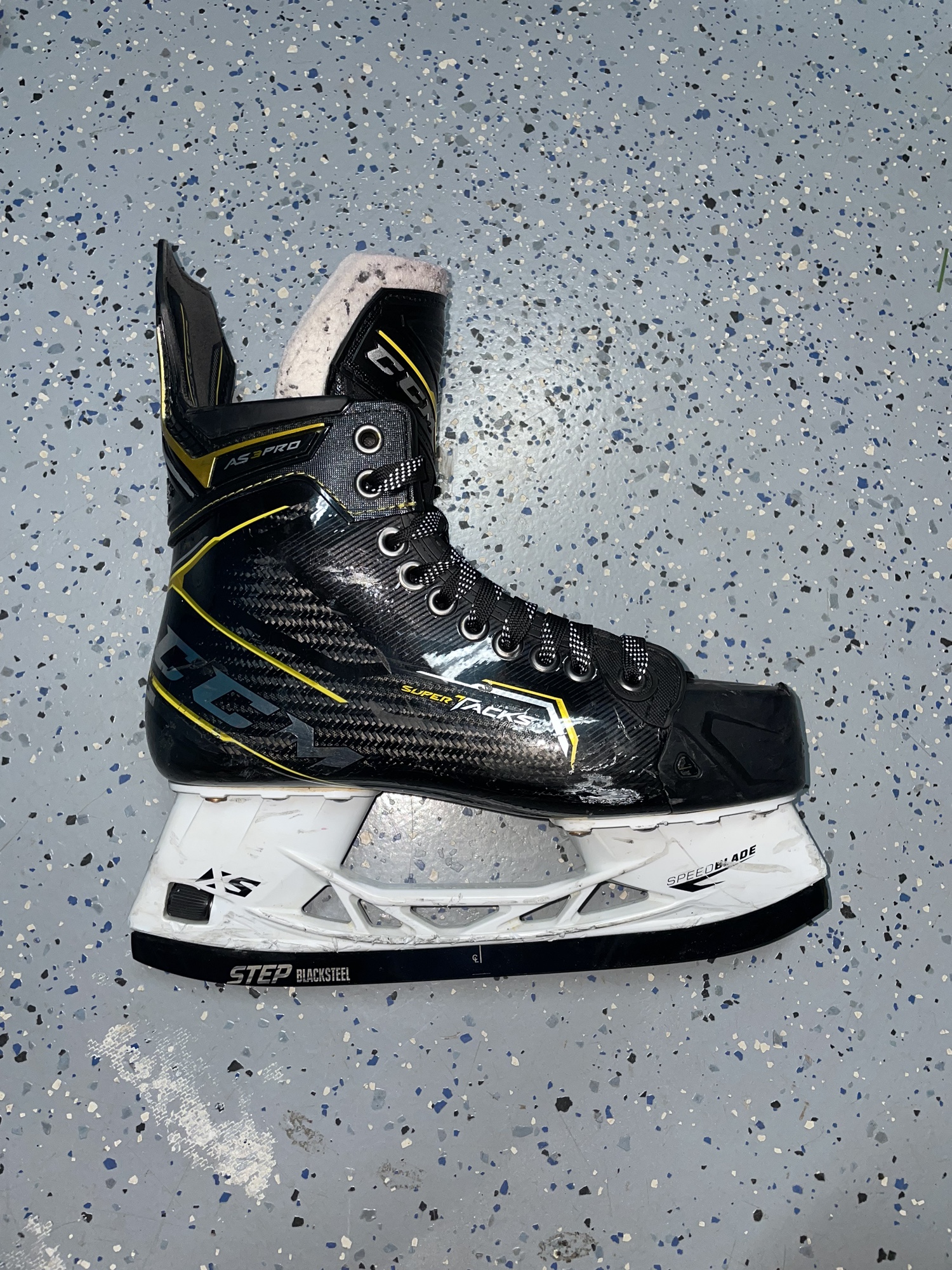 Senior CCM Extra Wide Width 7 Super Tacks AS3 Pro Hockey Skates