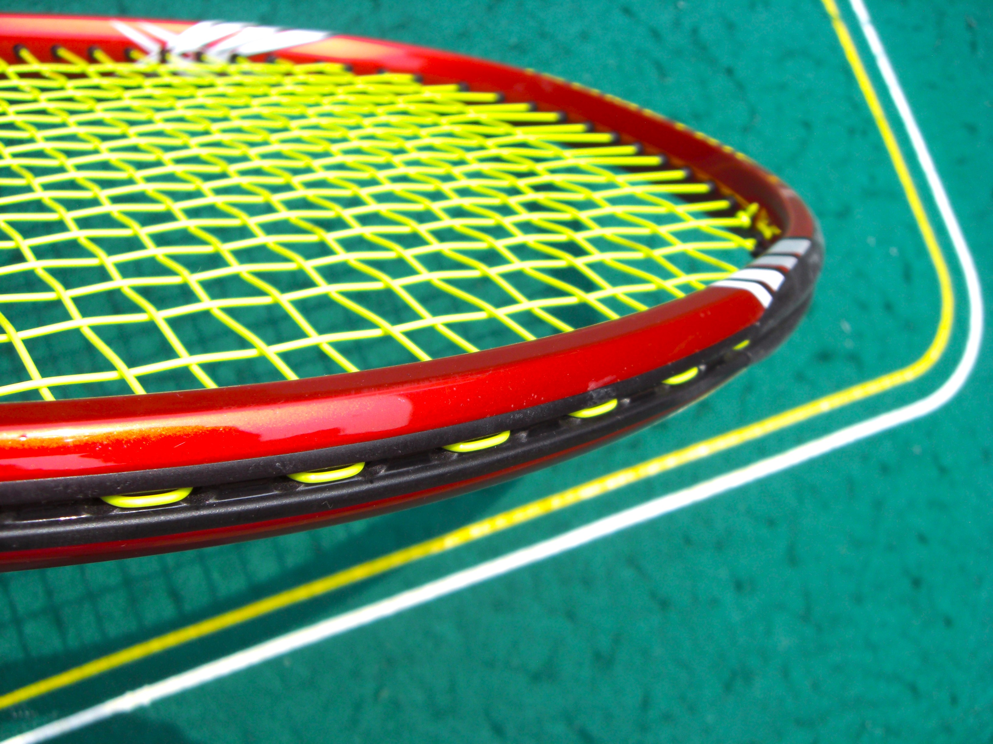 Yonex RDiS 100 325g Midsize 93 Strung 16x20 G2 4 1/4 Racket