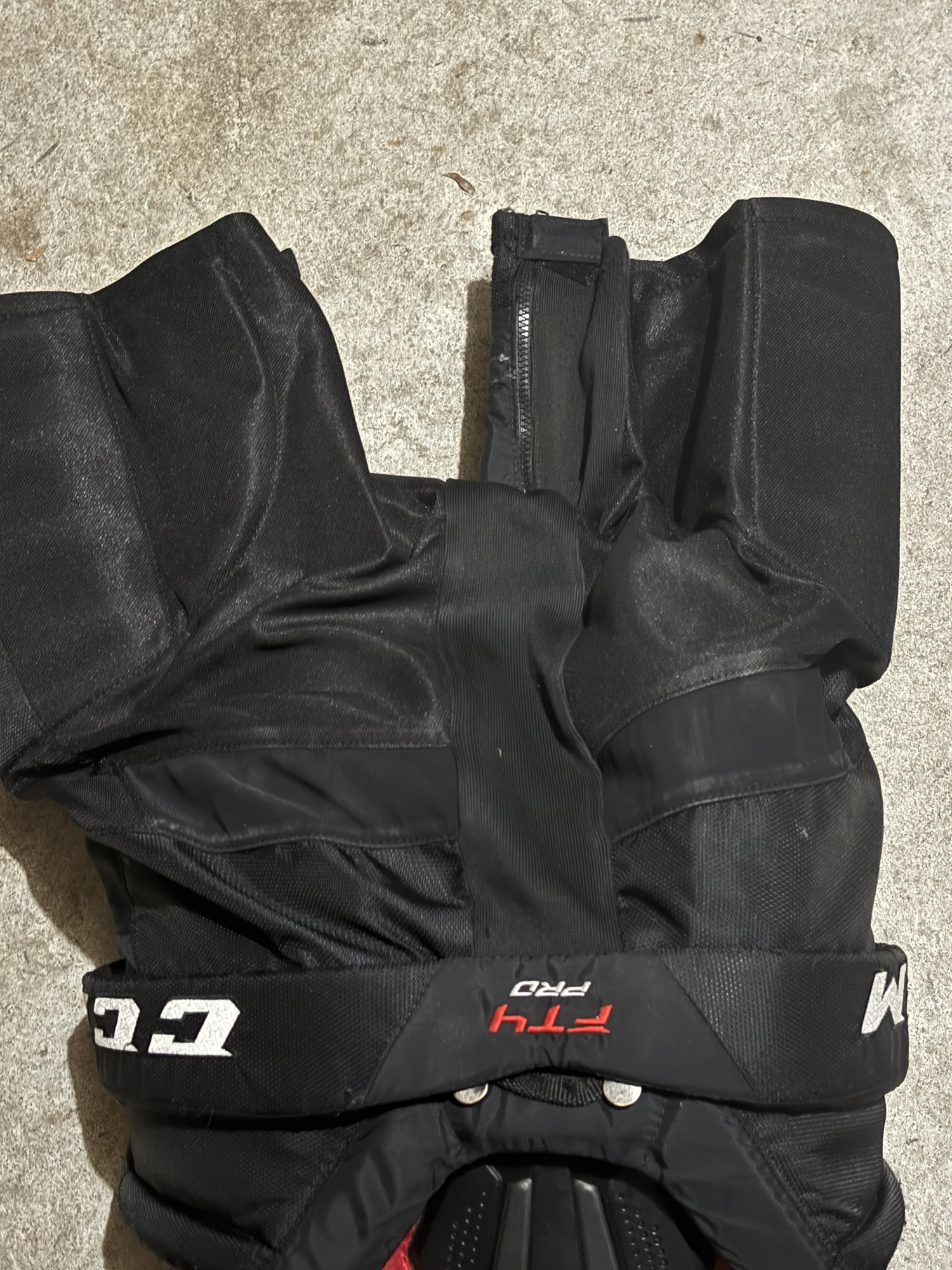 Good Condition Senior Medium CCM Jetspeed FT4 Pro Hockey Pants
