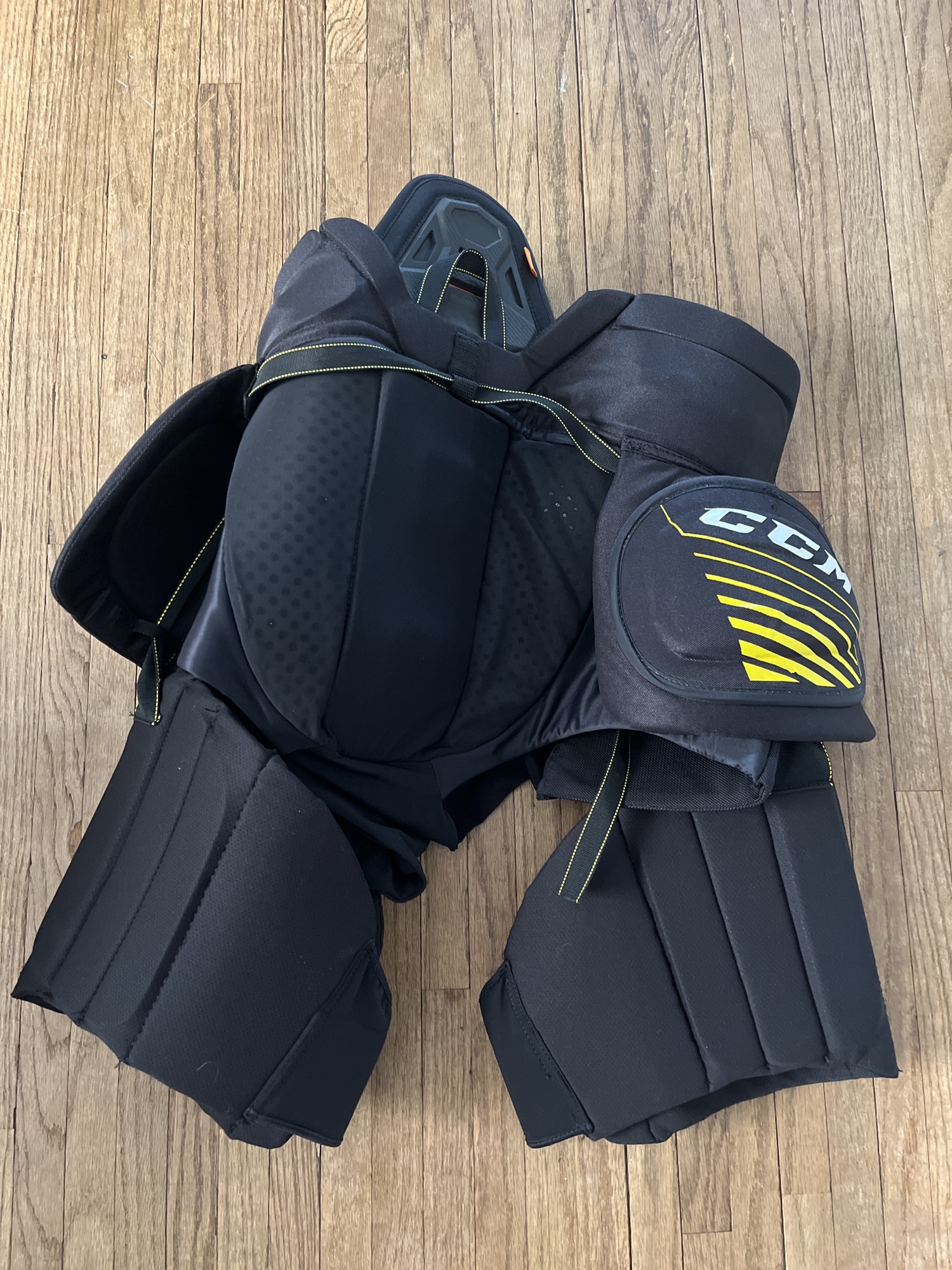 CCM Super Tacks Girdle Senior Large SidelineSwap