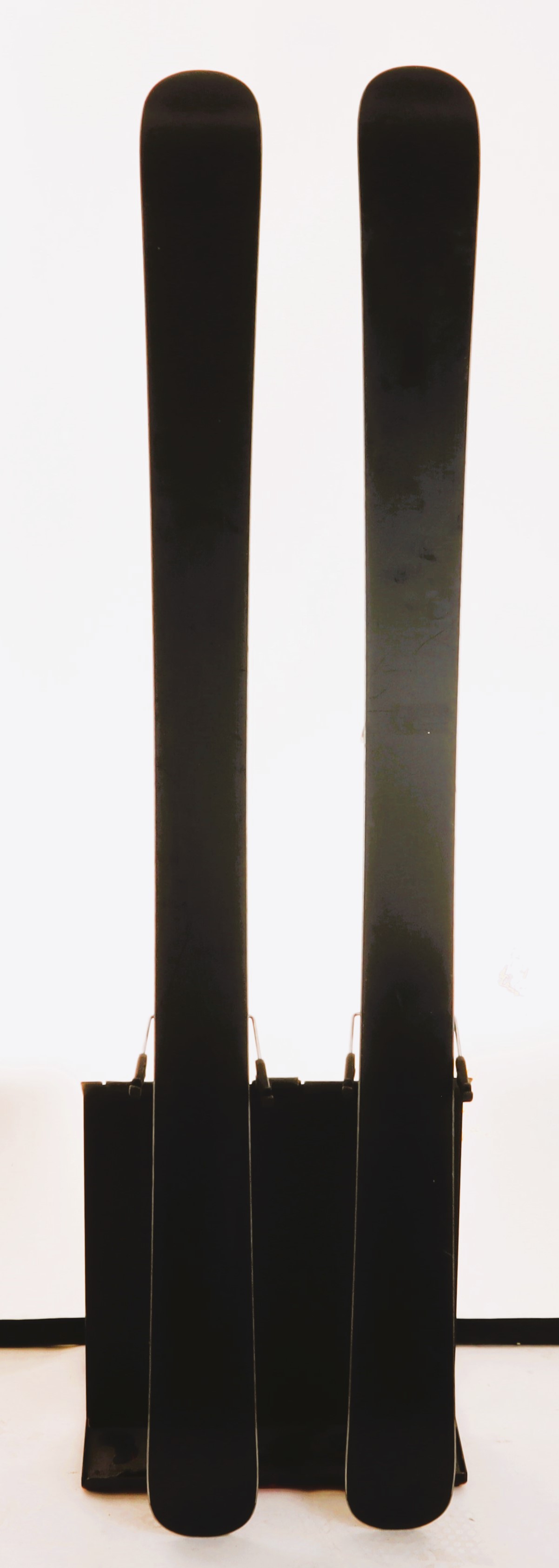 Used Atomic Punx Demo Ski with Atomic C5 GW Bindings Size 140 (Option