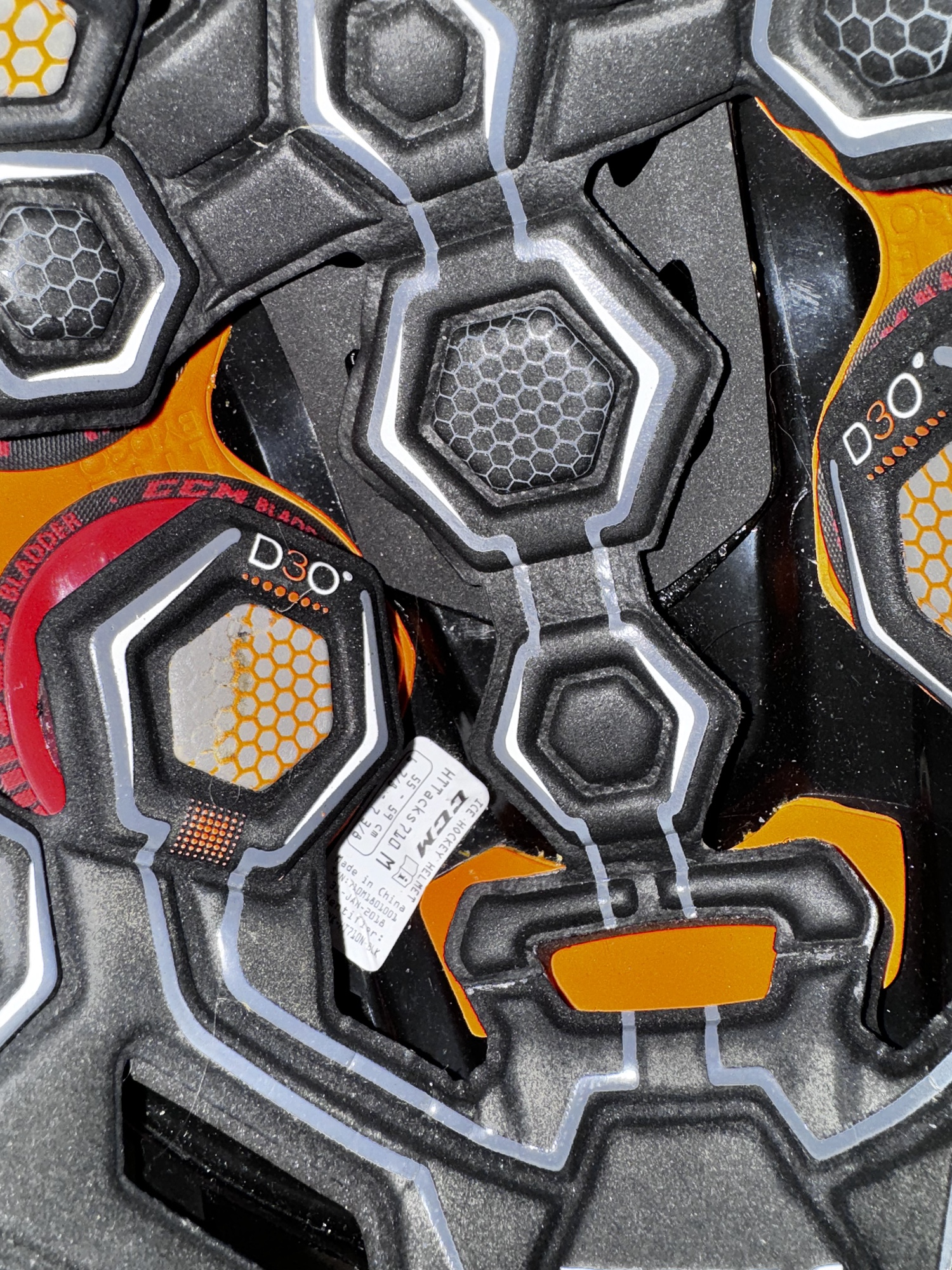 CCM Tack 710 Medium Black SidelineSwap