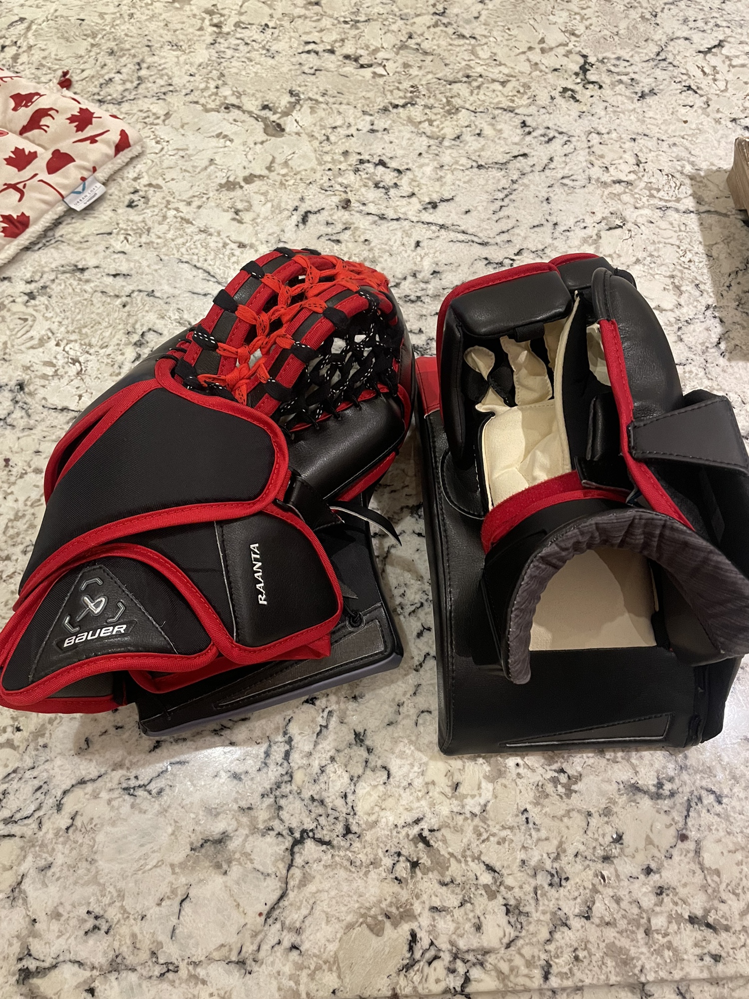 Brand New Antti Raanta Canes Stadium Series Bauer Mach Pro Stock Glove