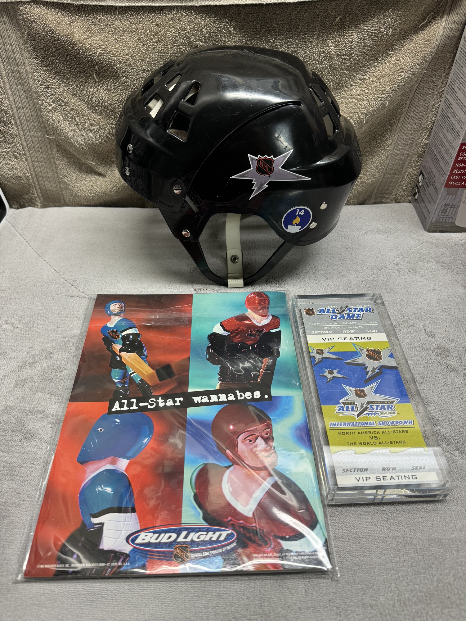 VINTAGE WAYNE GRETZKY 1999 ALL STAR GAME JOFA HOCKEY HELMET WITH VIP