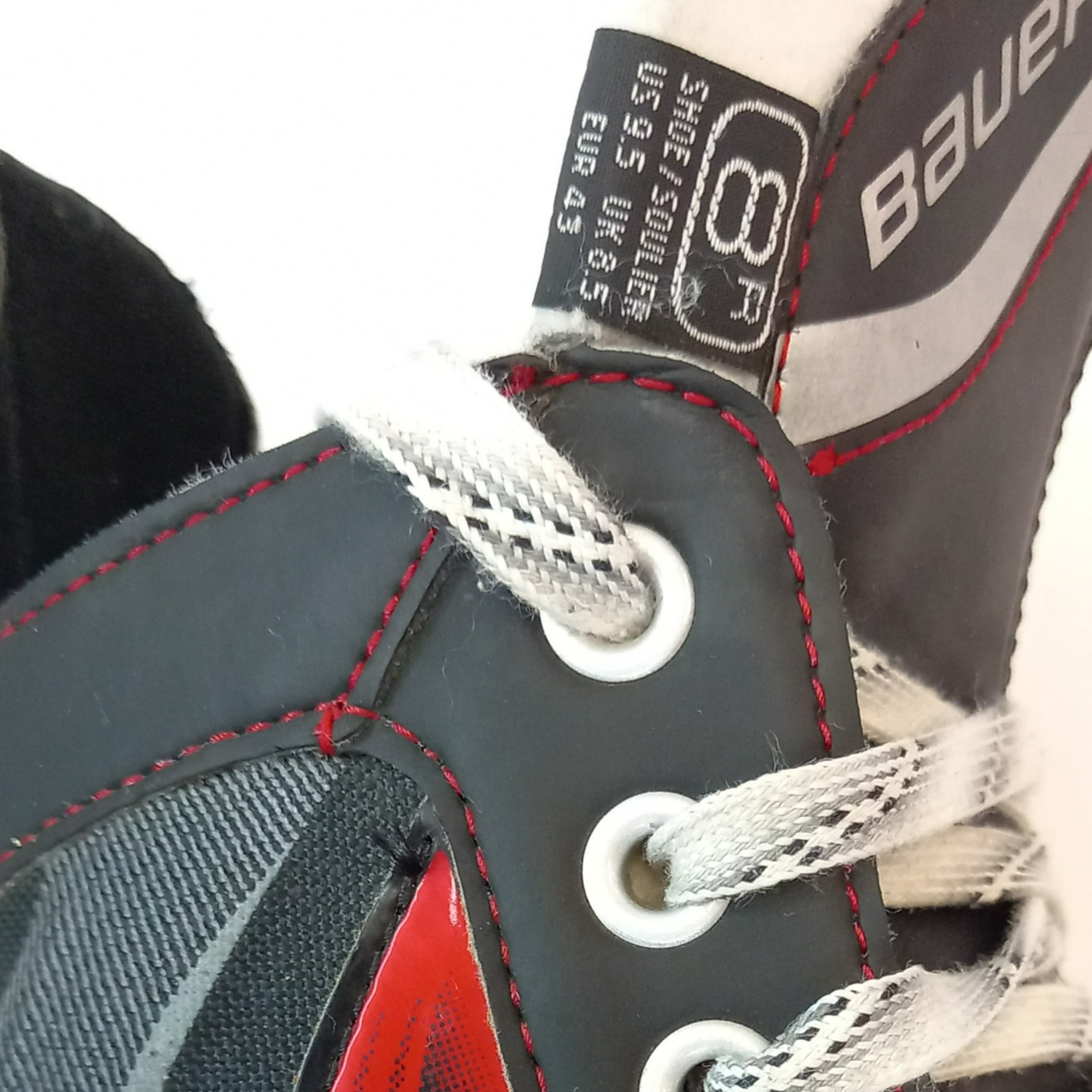 Used Bauer Vapor X40R Inline Skates Regular Width Size 8 (9.5 US