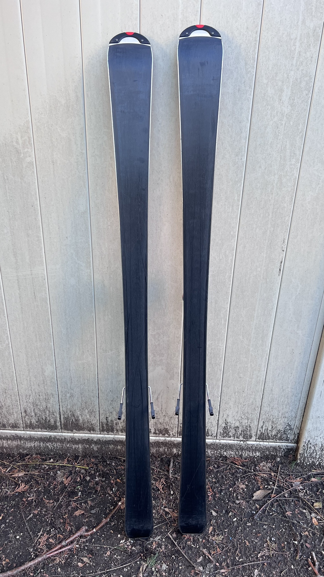 EXCELLENT BEGINNER SKIS! Used Rossignol Actys 200 skis! NO
