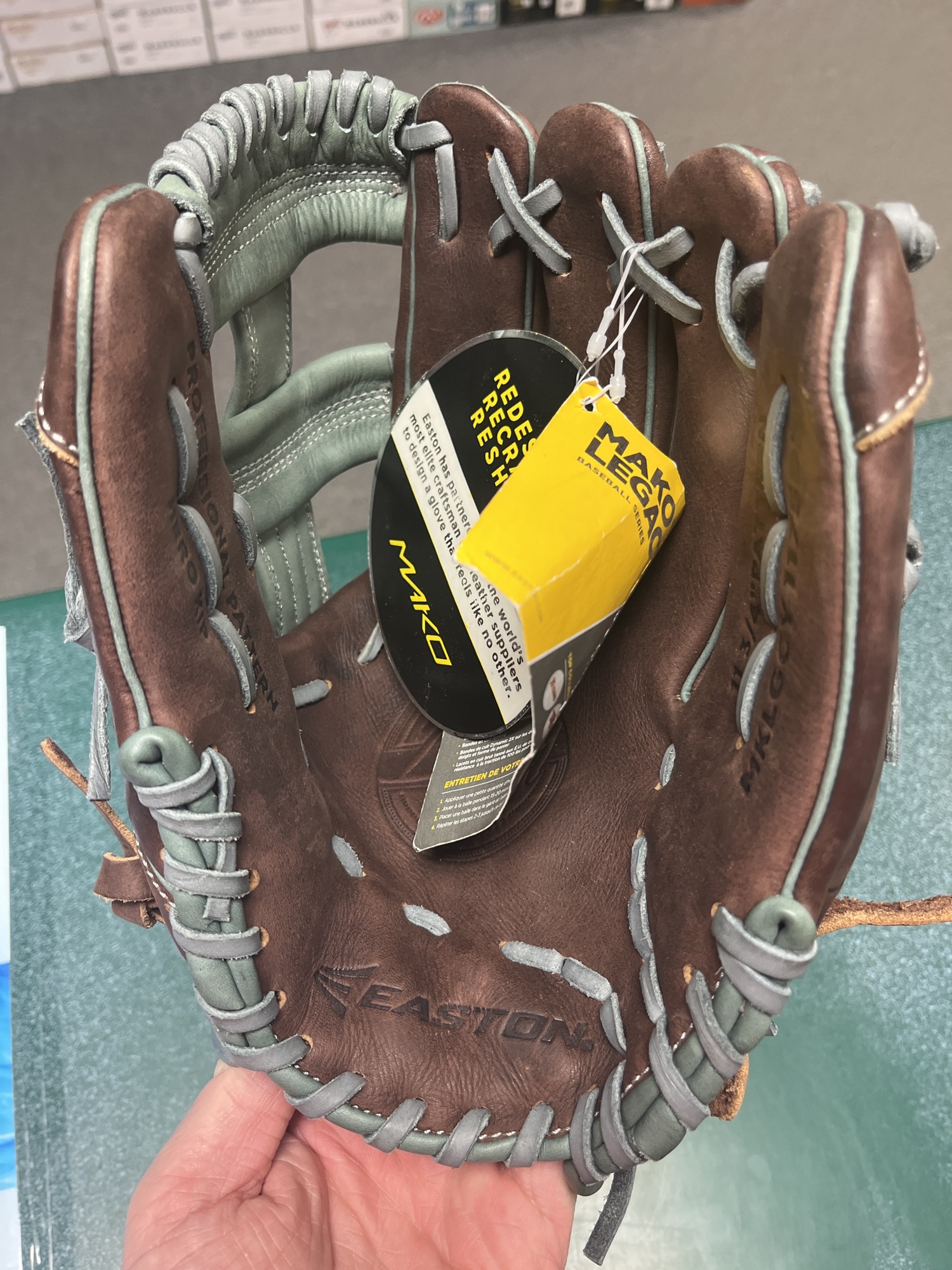 Easton Mklgcy1175dbg Infield 11.75" Mako Baseball Glove SidelineSwap