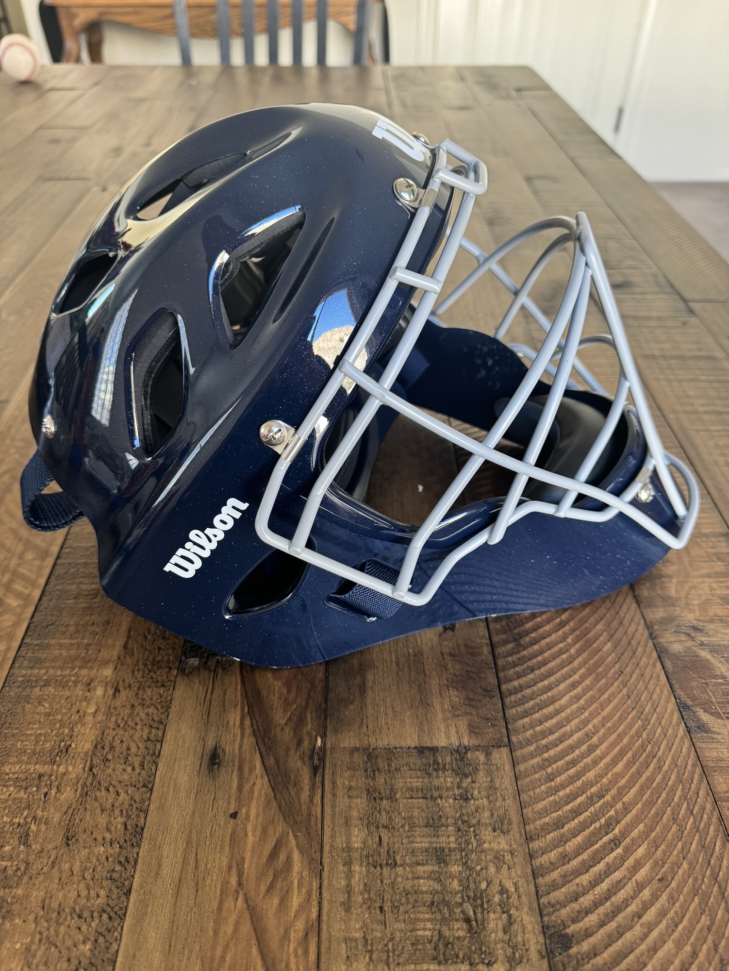 Wilson C1K Catchers Mask SidelineSwap