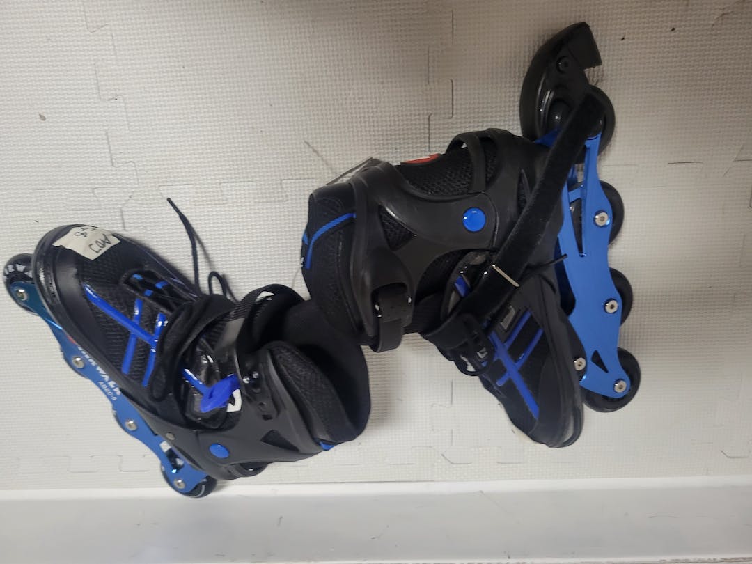 Used Airwalk Adj 5 8 Adjustable Inline Skates Rec And Fitness