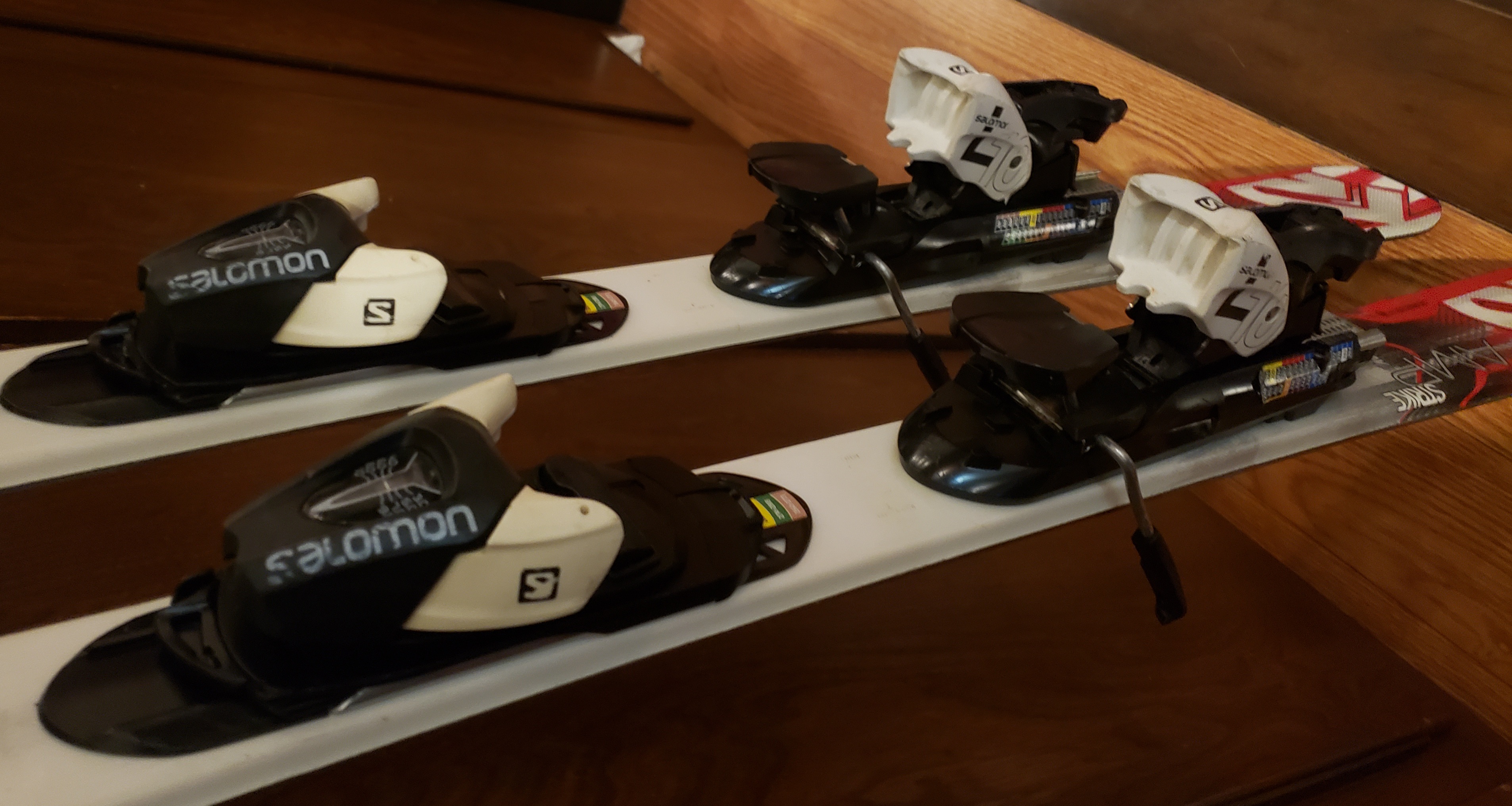 146cm SKIS K2 AMP Strike with SALOMON L10 (EASY TO ADJUST) BINDINGS