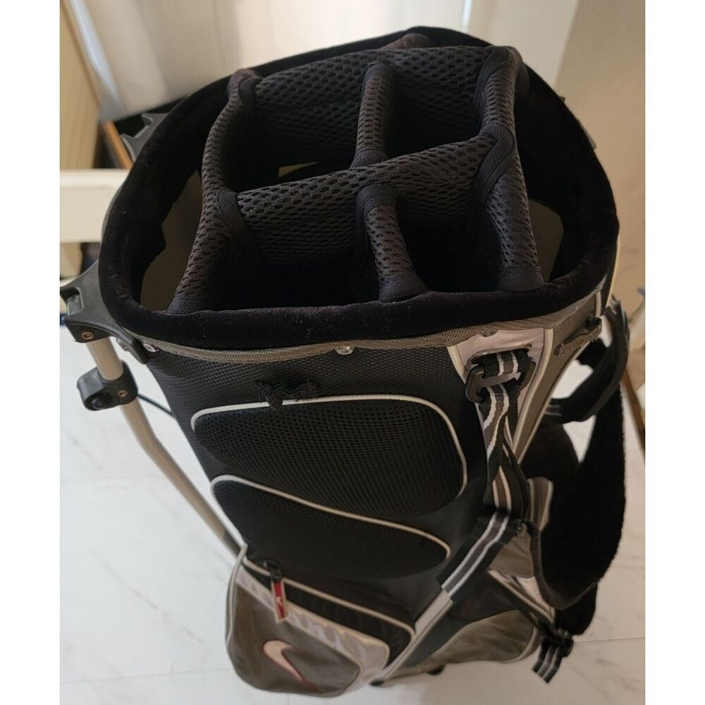 Nike Xtreme Sport Golf Bag With Double Shoulder Strap / Raincover