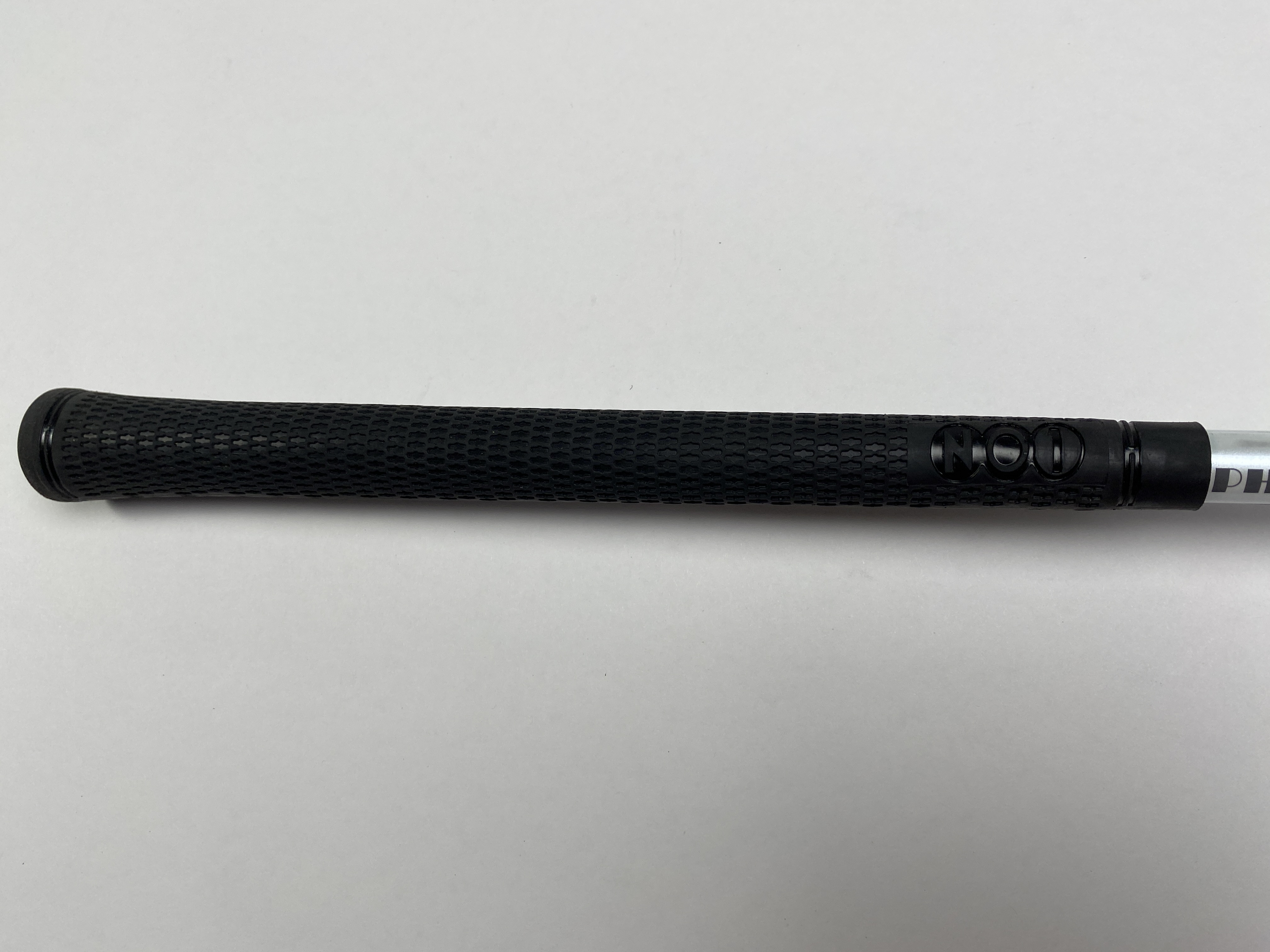 Titleist 915 H 5 Hybrid 27* Graphite Design Aura 75g Stiff Graphite