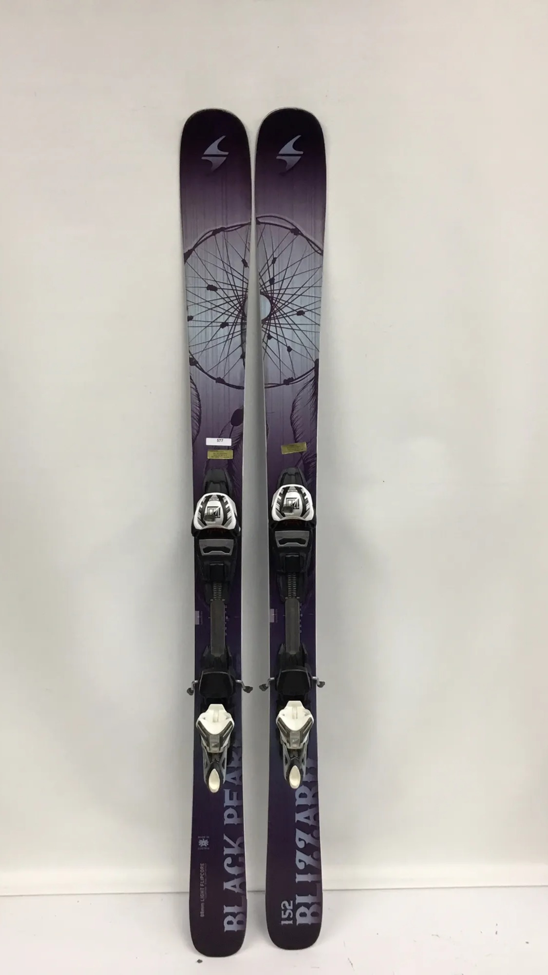 152 Blizzard Black Pearl skis | SidelineSwap | Buy and Sell on
