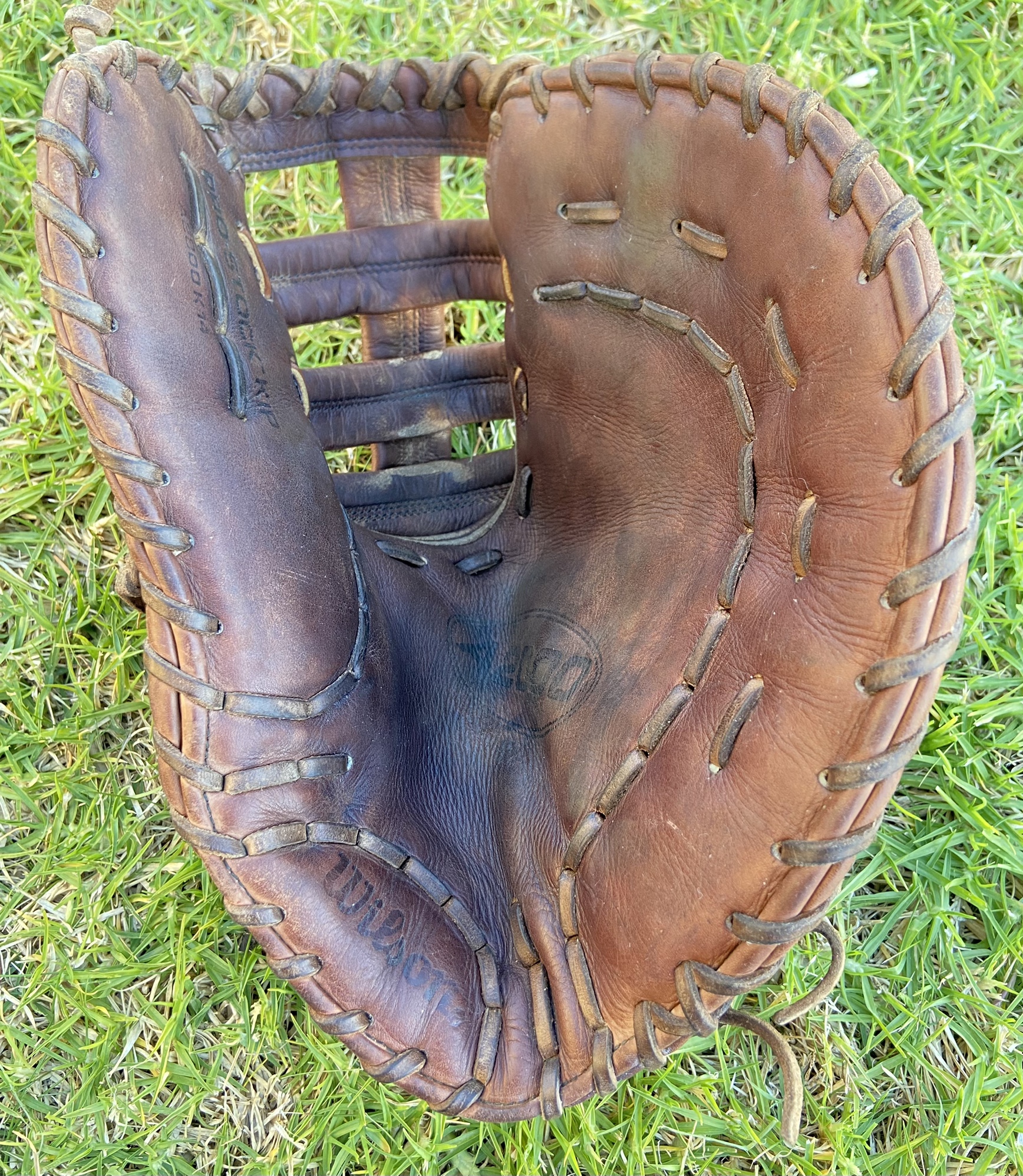 Wilson A2000 first base mitt SidelineSwap