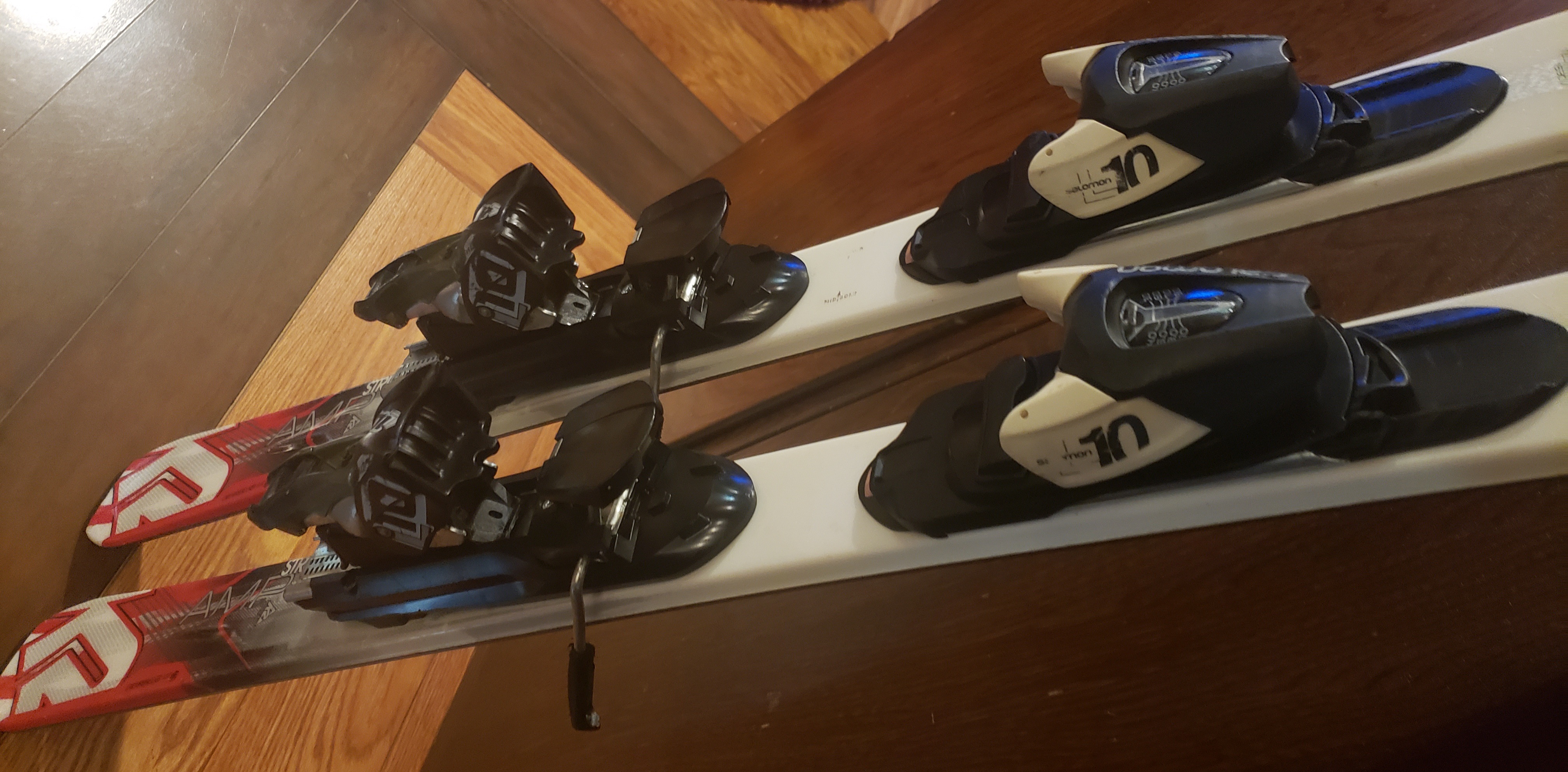 153cm K2 AMP Strike SKIS with SALOMON L10 (EASY TO ADJUST) BINDINGS