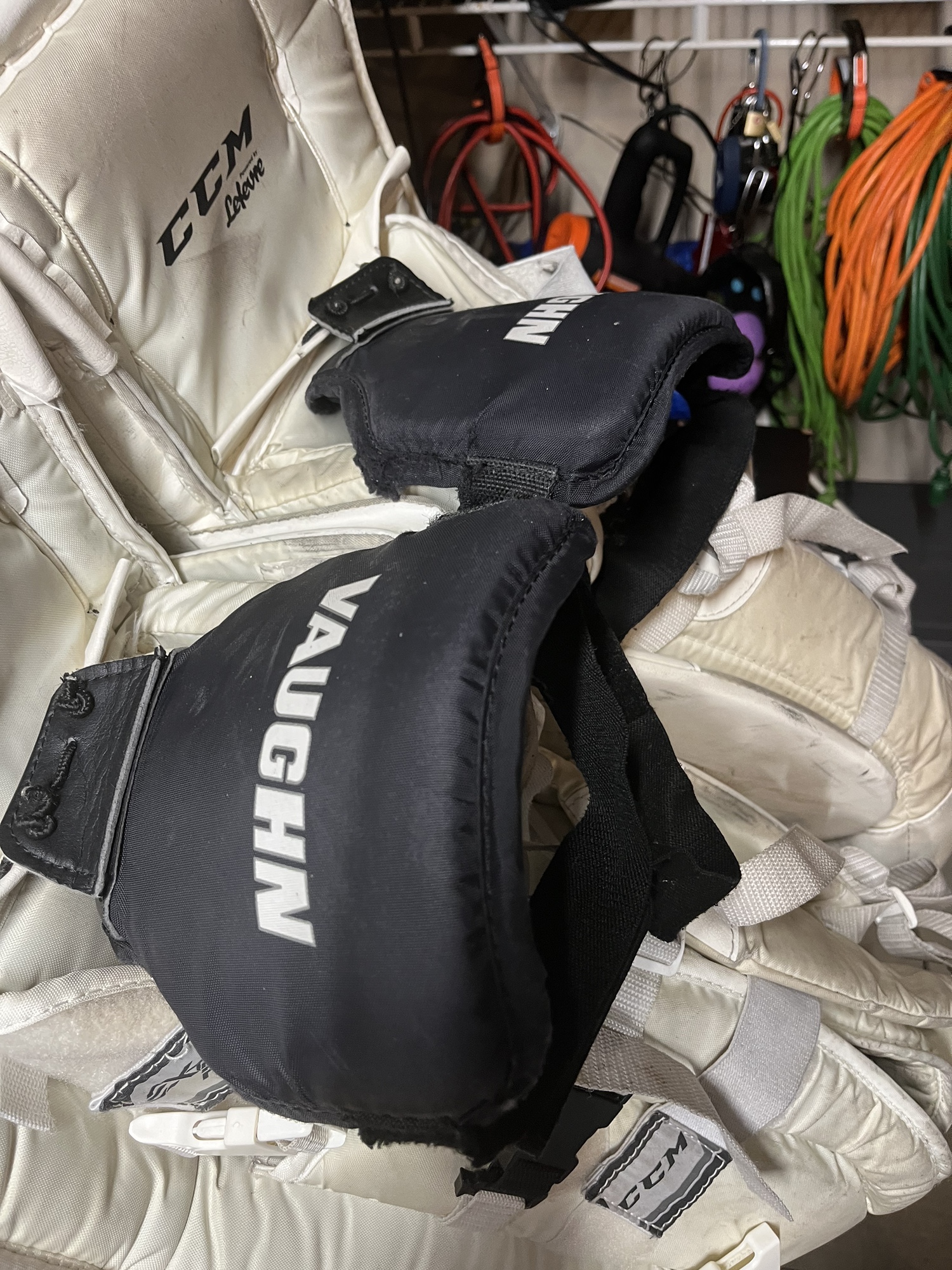 Used 30" CCM Extreme Flex lll Goalie Leg Pads With Vaughn Knee Pads